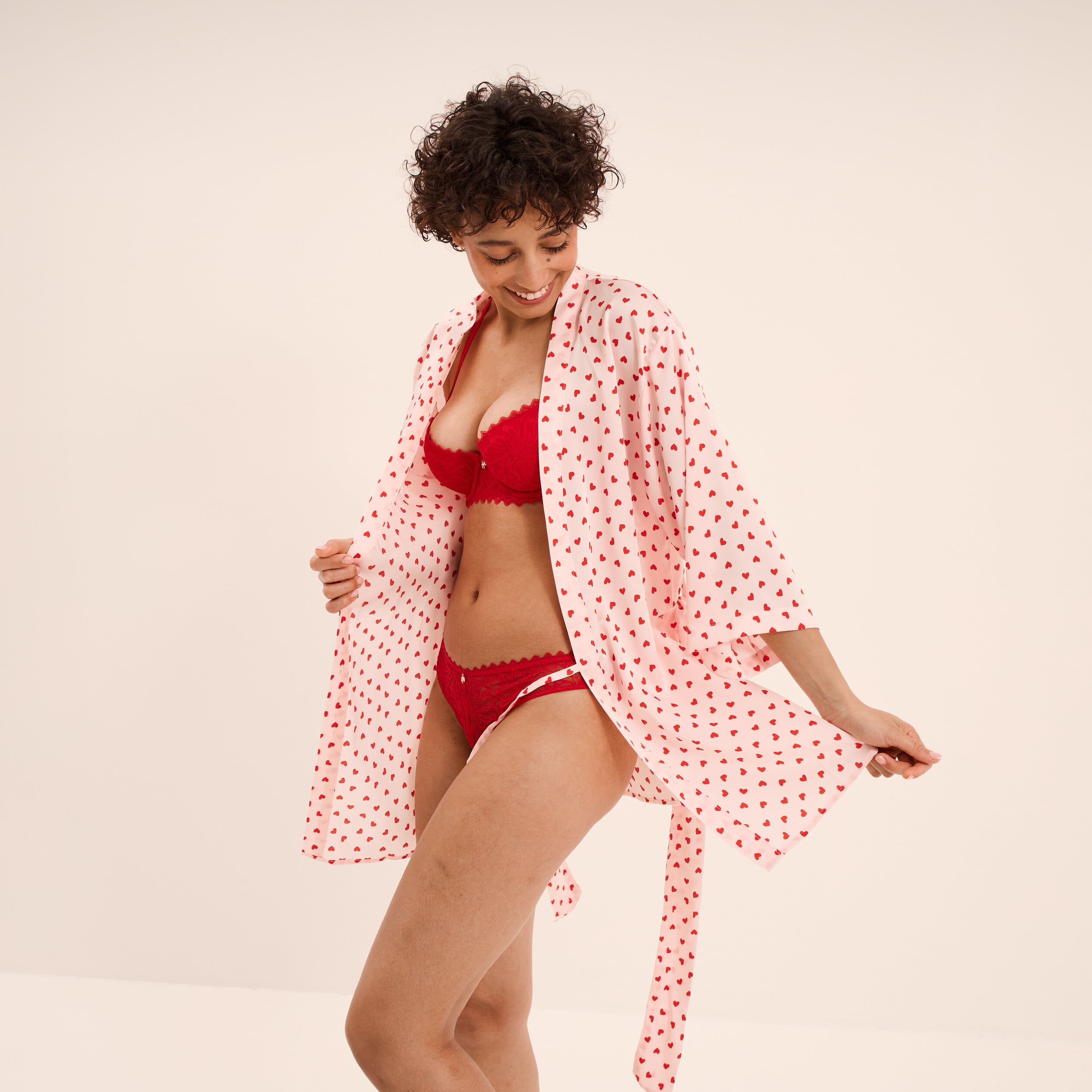 Peignoir kimono court effet satin rose clair femme