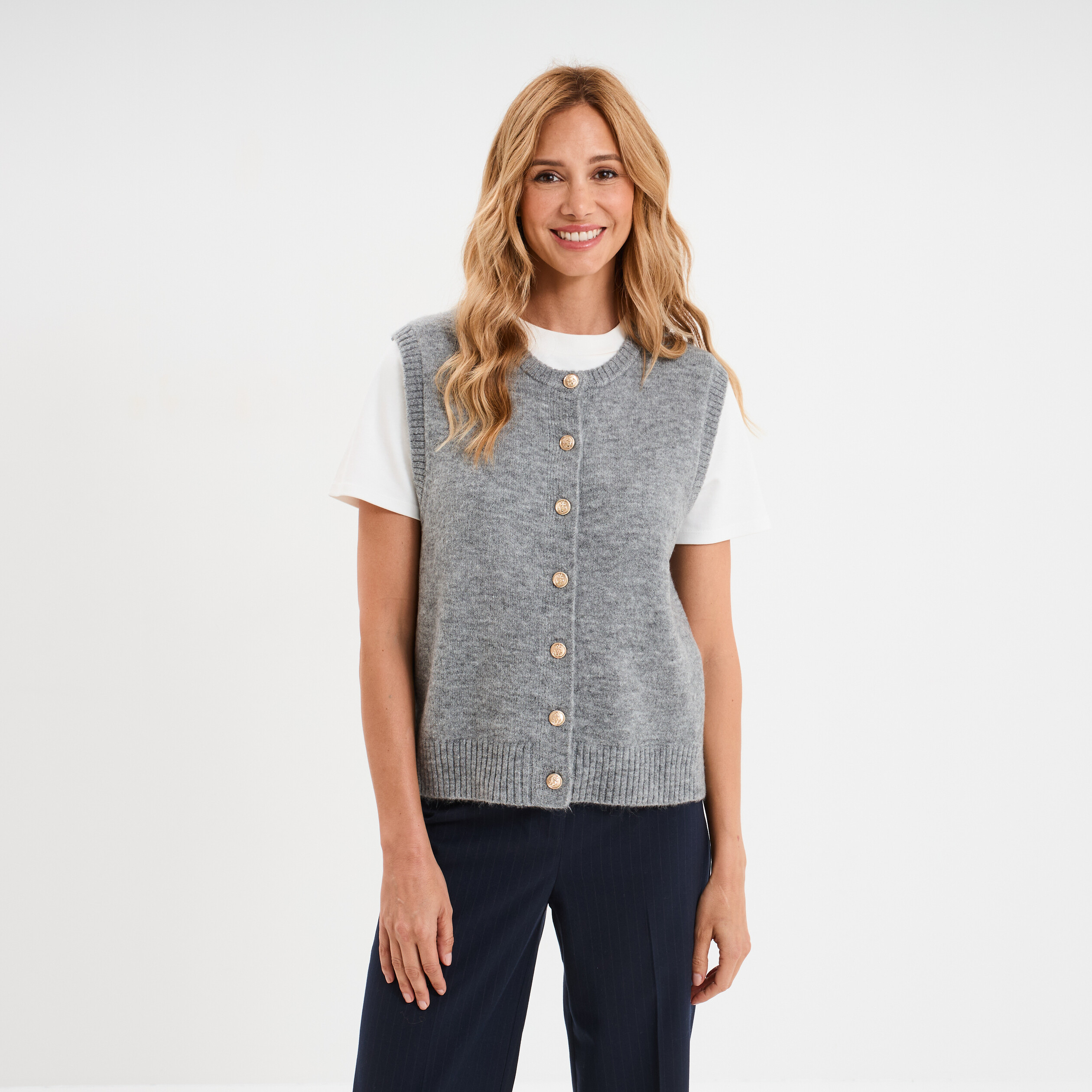 gilet sans manches boutonne gris femme Gilet sans manches boutonné gris femme