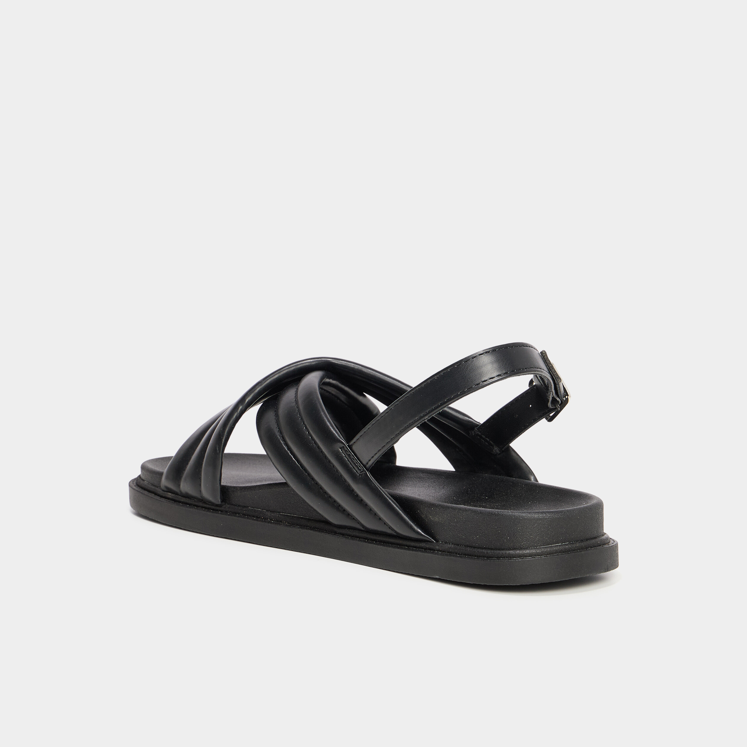 Sandales plates noir femme