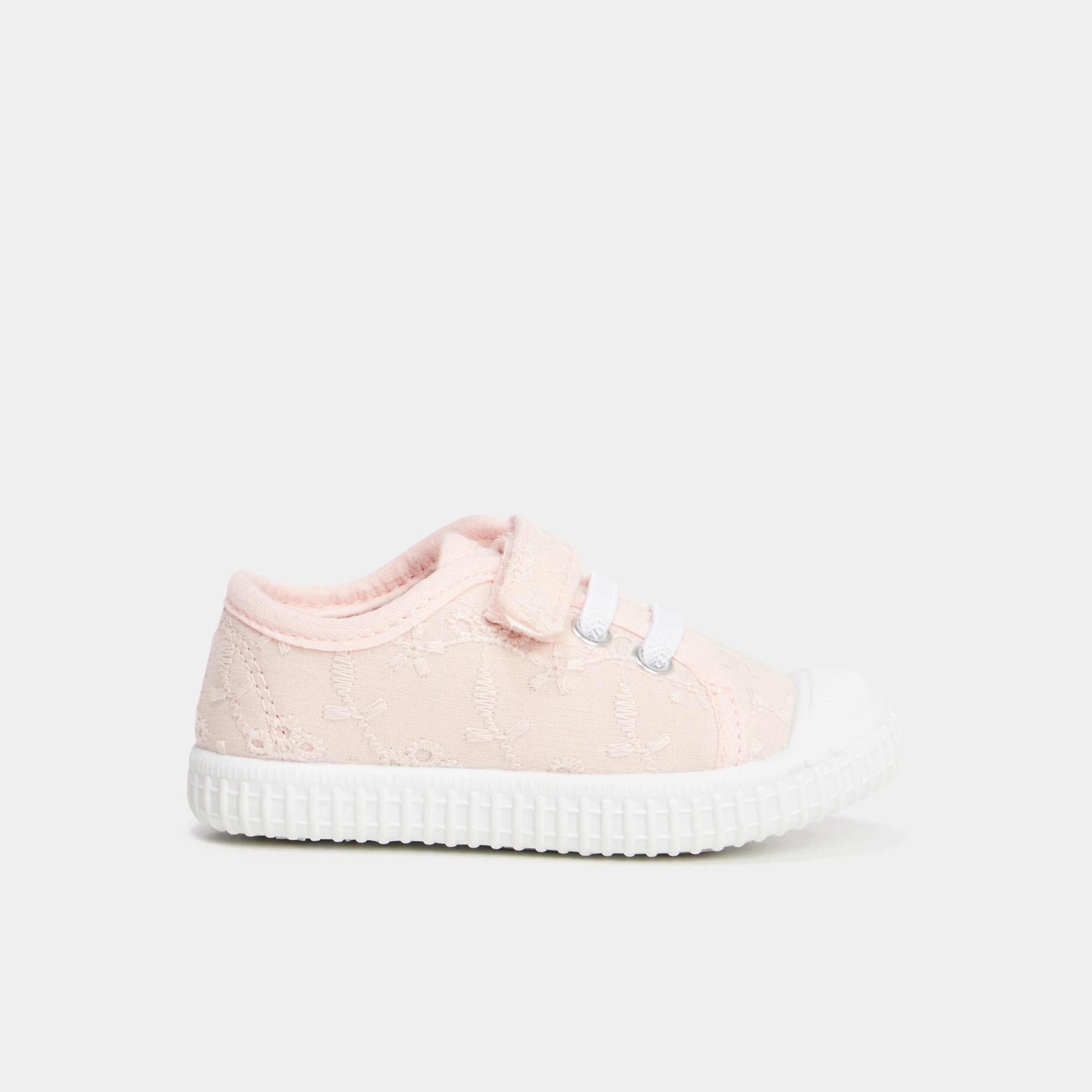 tennis basses en toile broderie rose bebef Tennis basses en toile broderie rose bébé fille
