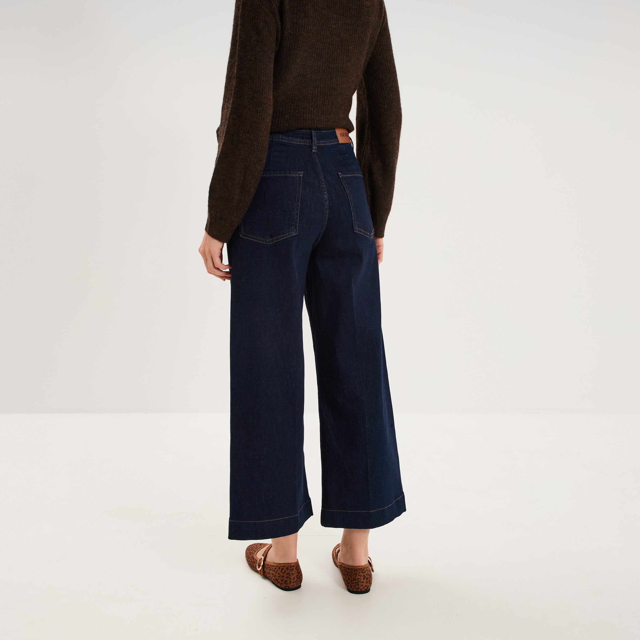Jean large cropped poches plaqu&eacute;es denim brut femme