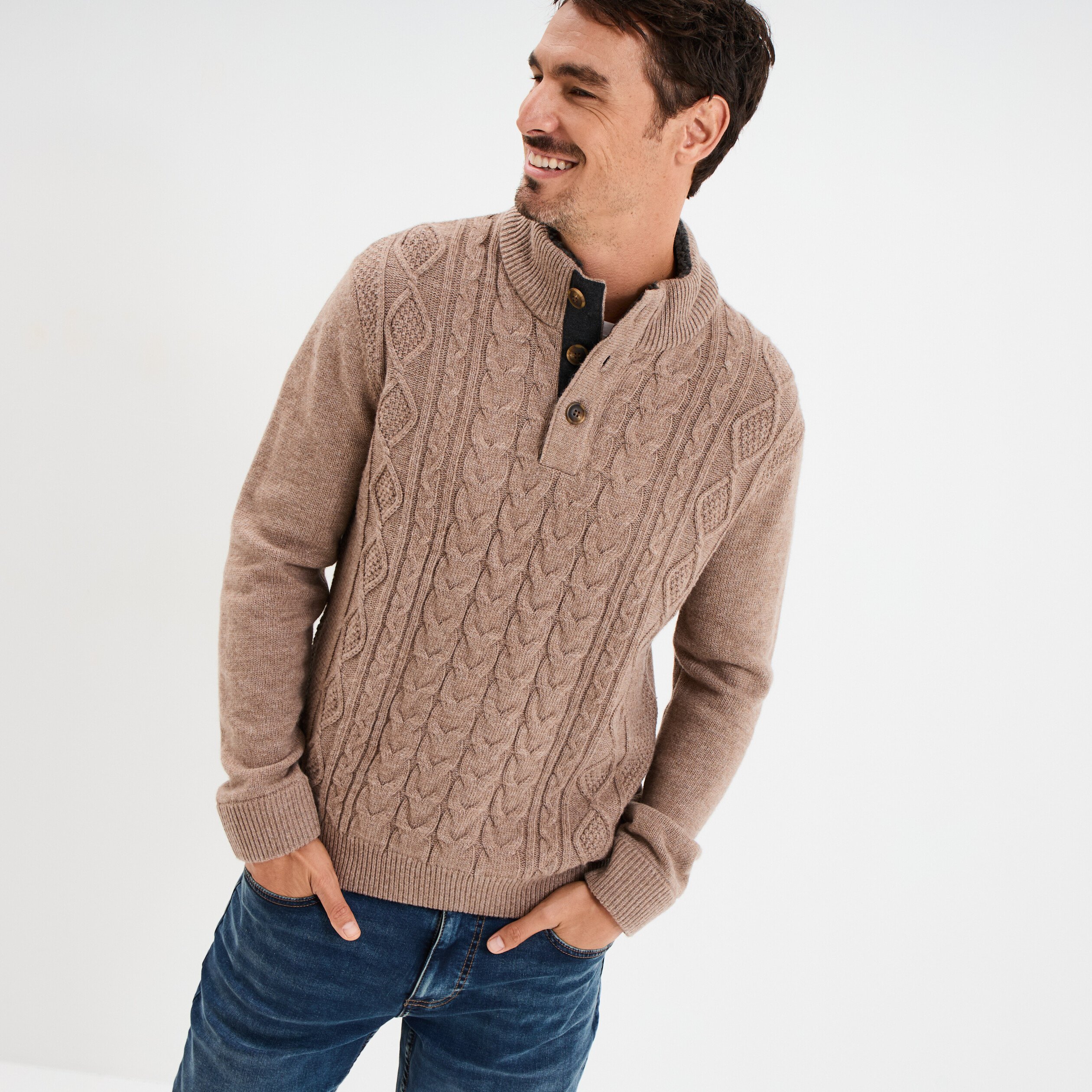 Pull col montant boutonné et torsades taupe homme | La Halle