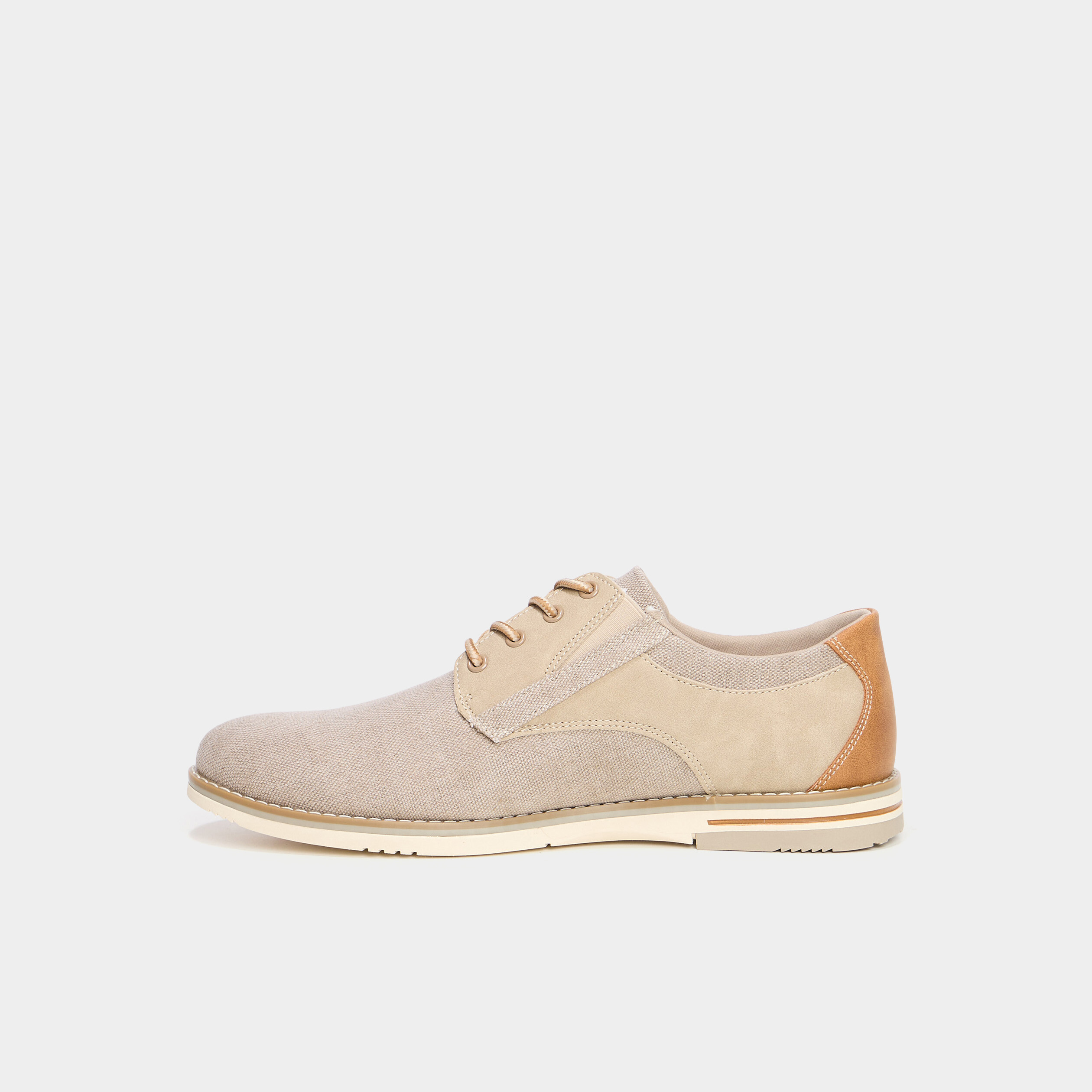 Derbies plates &agrave; lacets sable homme