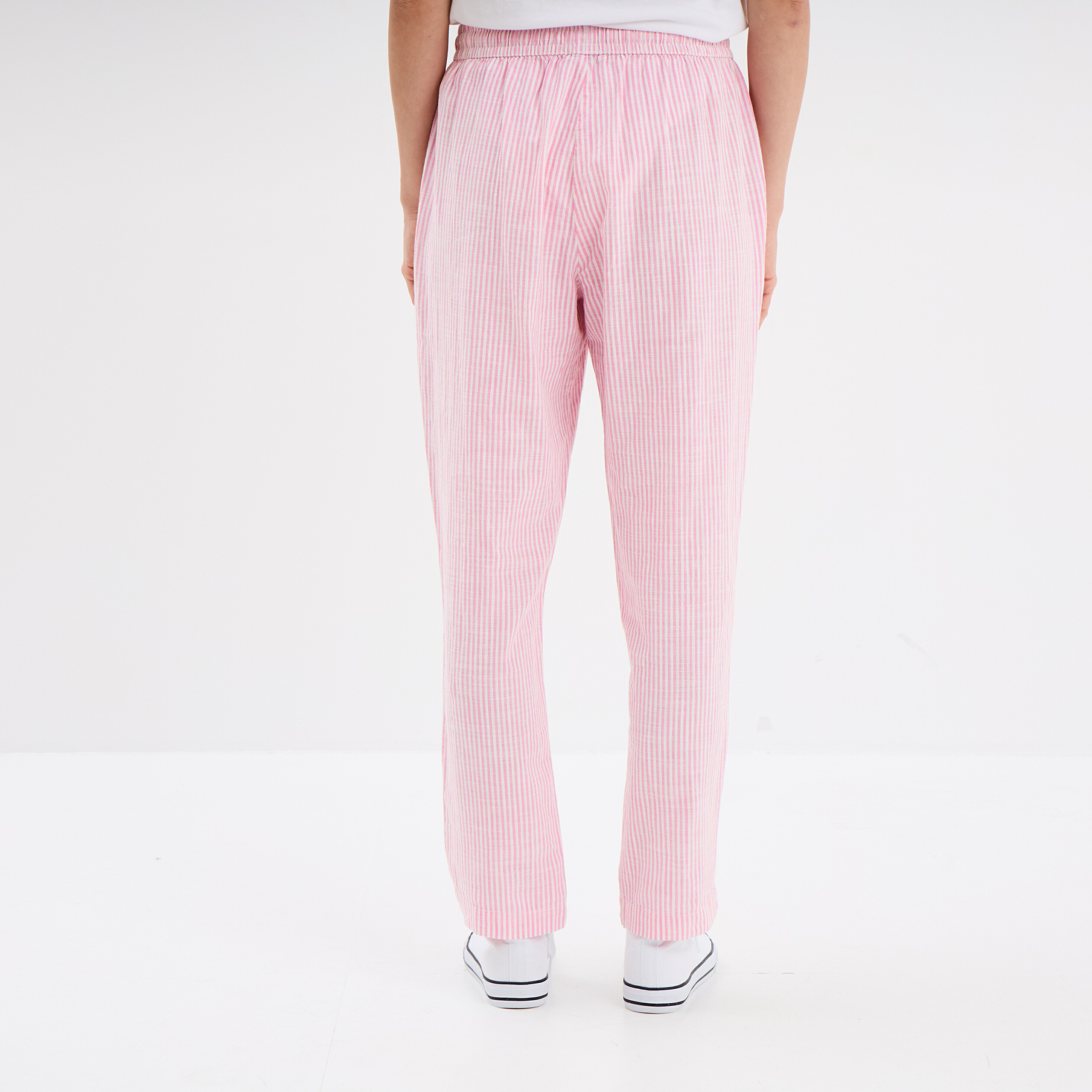 pantalon cigarette coton elastique rose clair femme Pantalon cigarette coton élastiqué rose clair femme