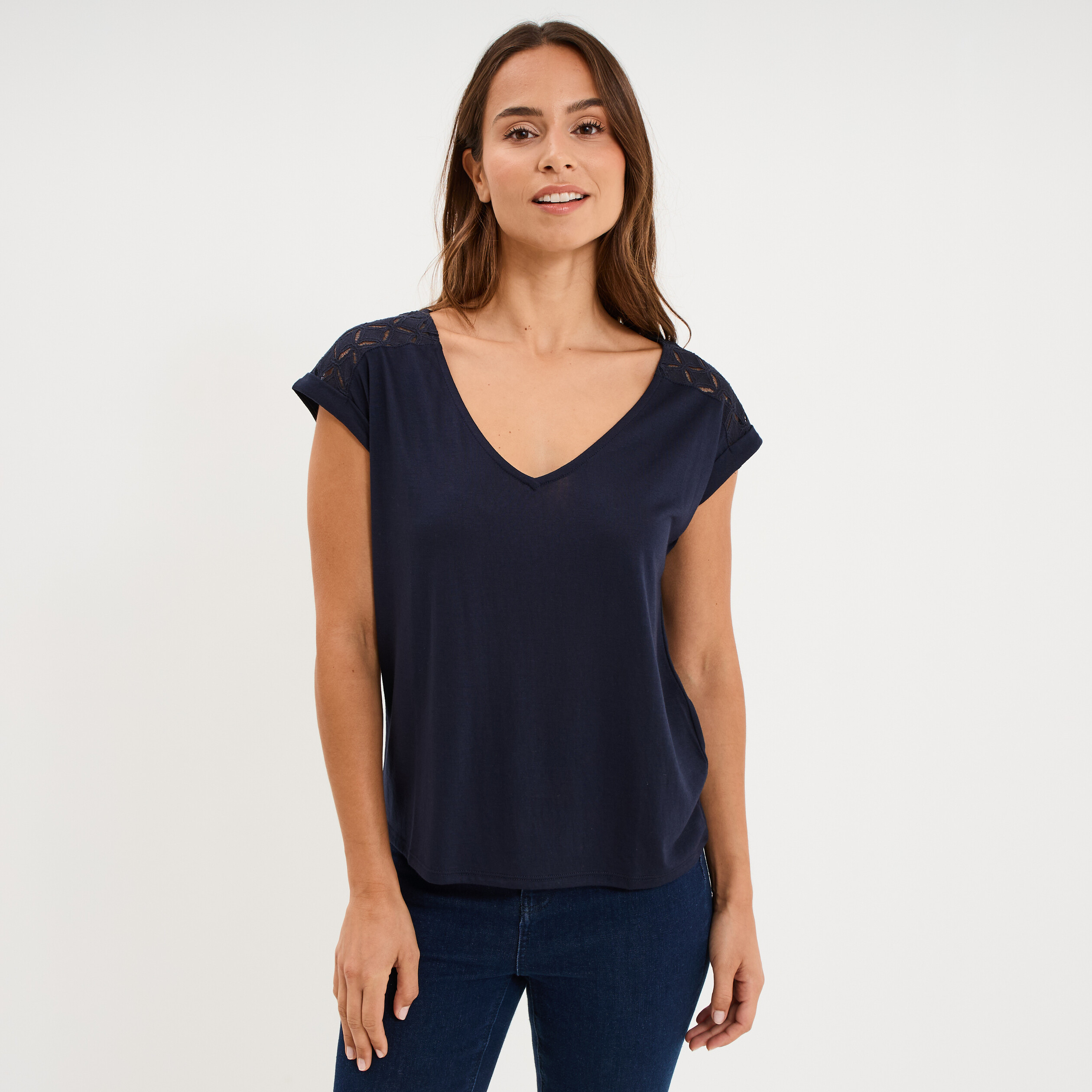 T-shirt col en V ajour&eacute; &eacute;paules et dos bleu fonc&eacute; femme
