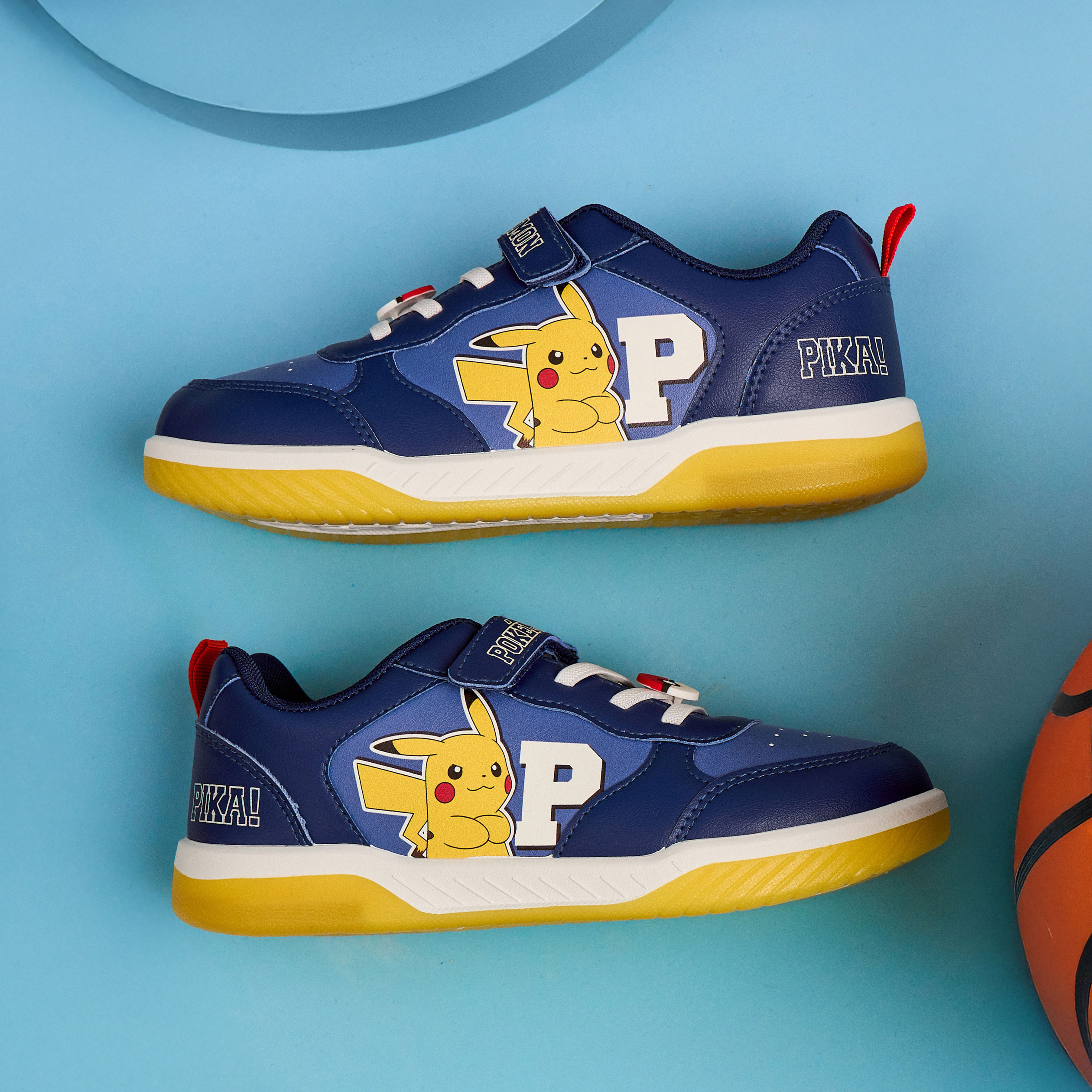 Tennis basses Pok&eacute;mon Pikachu bleu gar&ccedil;on