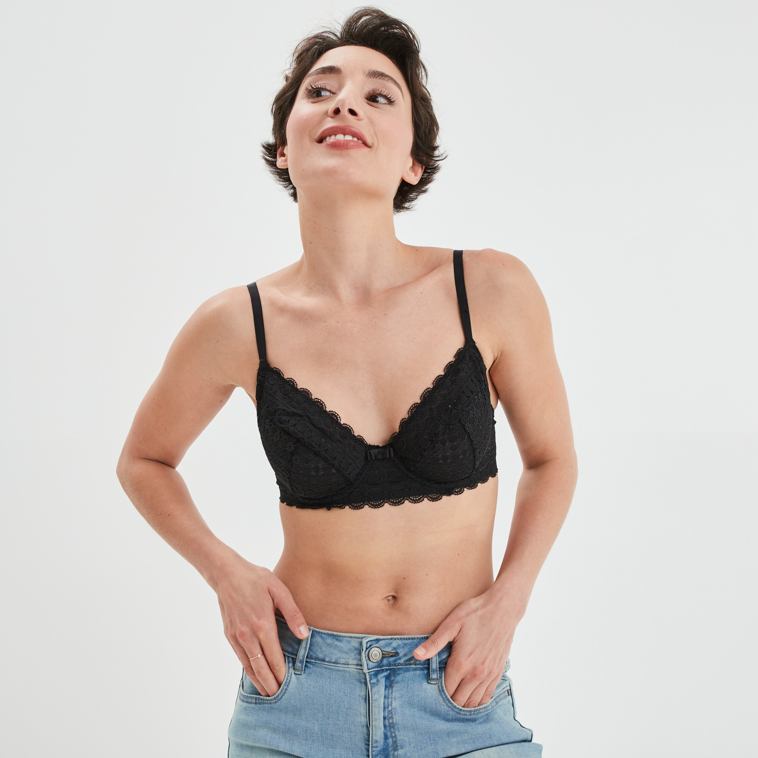 soutien gorge emboitant en dentelle noir femme Soutien-gorge emboîtant en dentelle noir femme