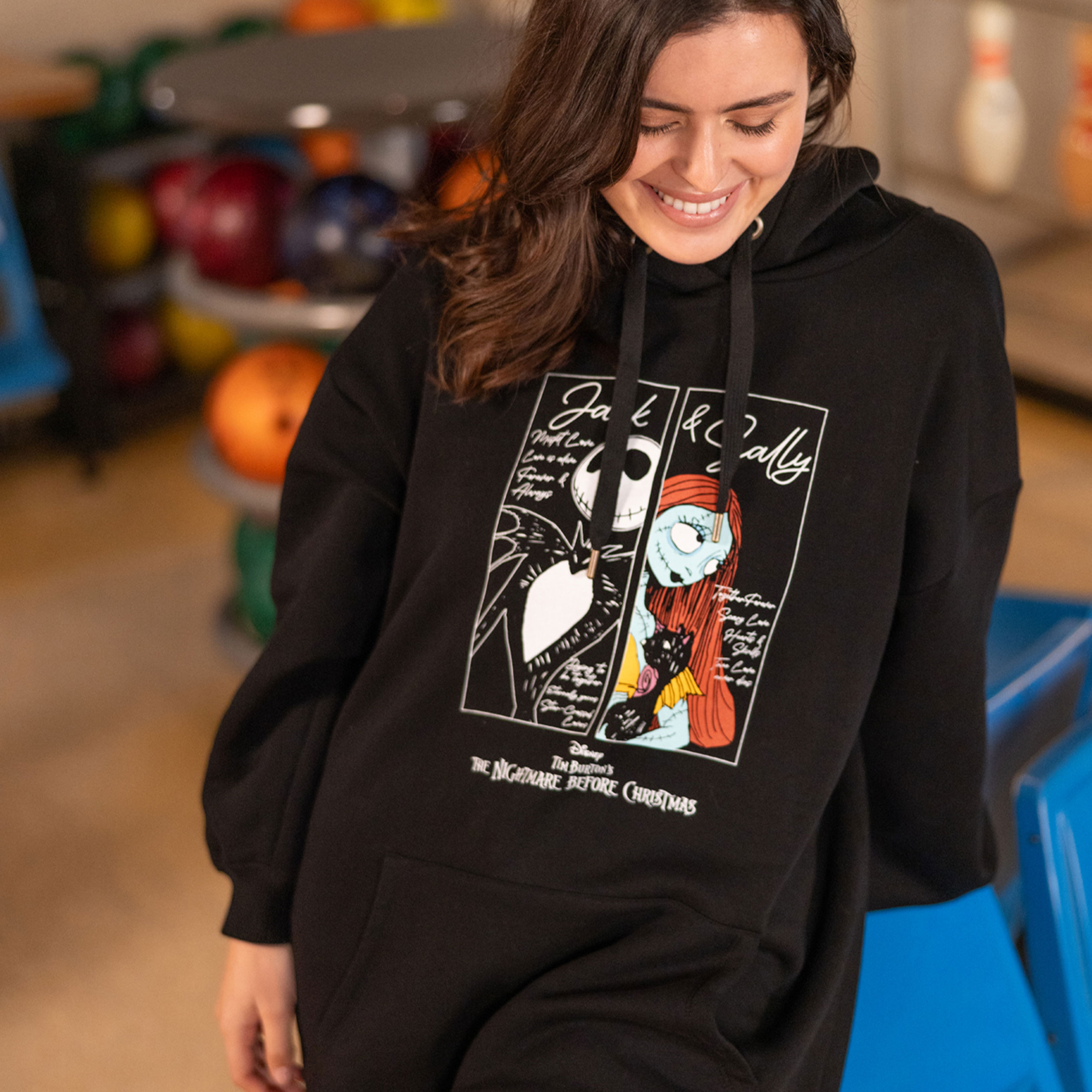 sweat hoodie etrange noel mr jack noir femme Sweat hoodie Étrange Noël Mr Jack noir femme