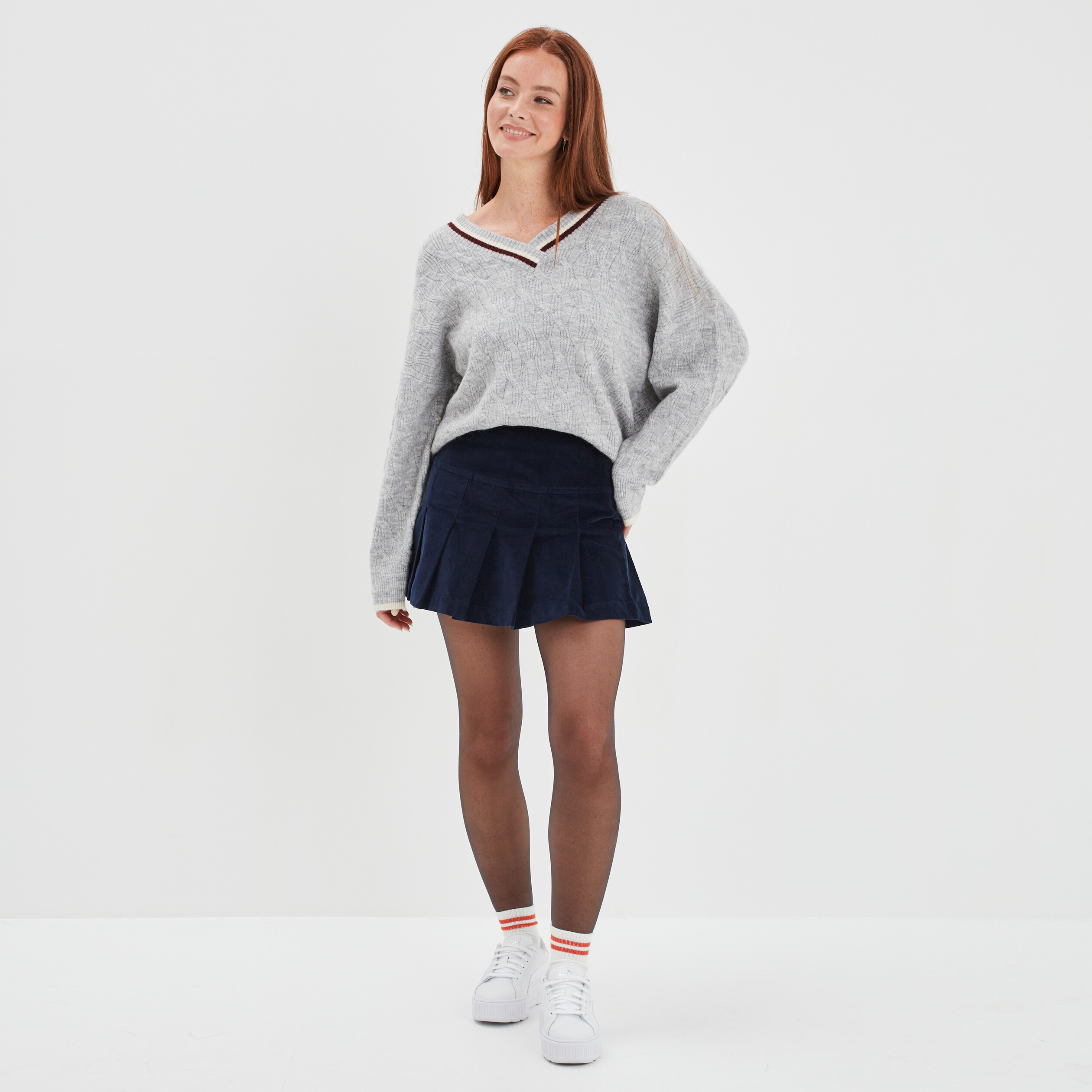 Pull col en V à torsades Creeks gris clair femme