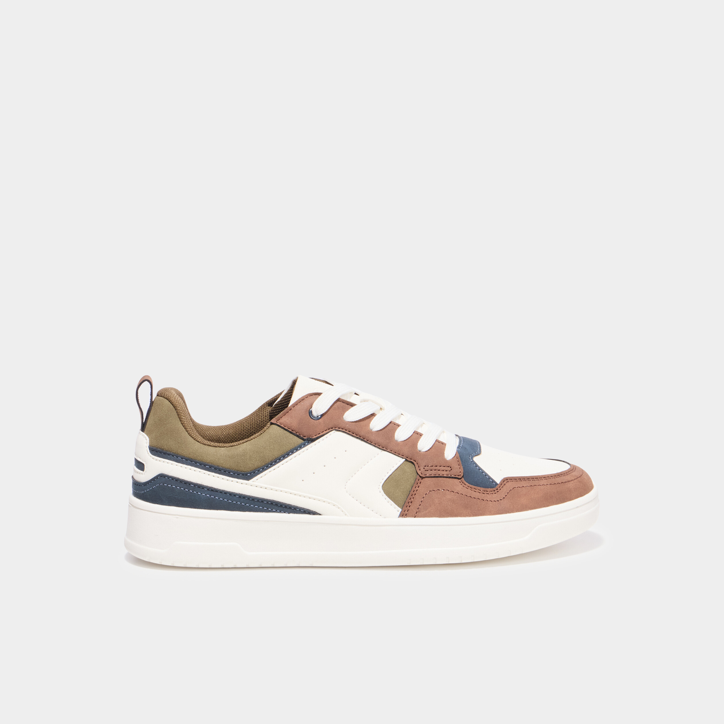 Tennis basses &agrave; lacets sable homme