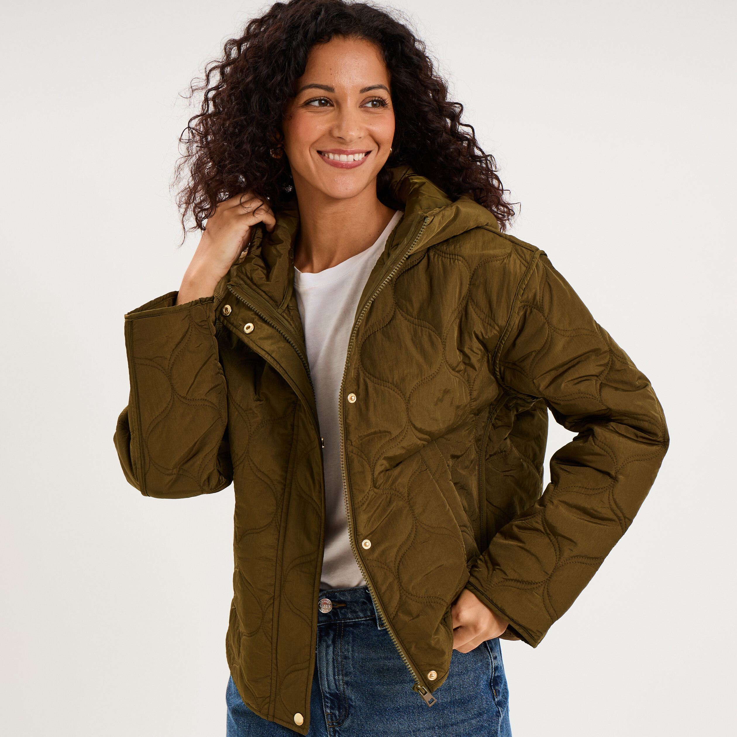 Doudoune courte matelass&eacute;e &agrave; capuche beige femme