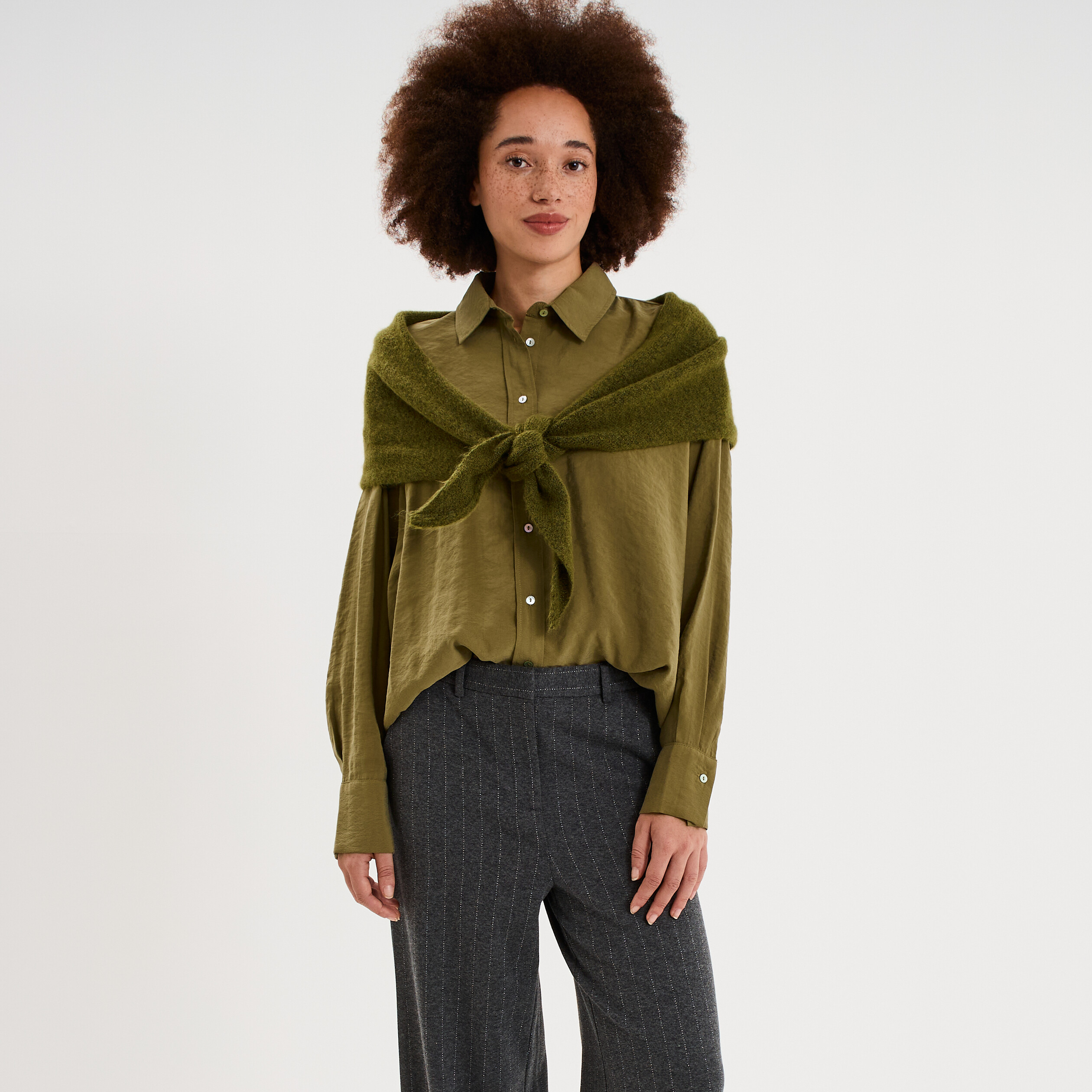 Chemise fluide manches longues oversize vert kaki femme
