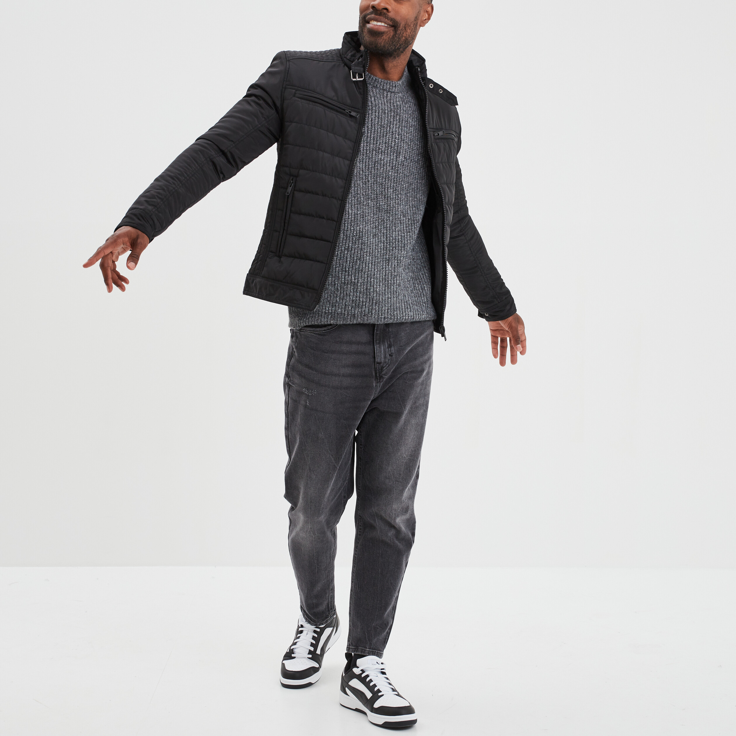 Pull col rond à manches longues gris foncé homme