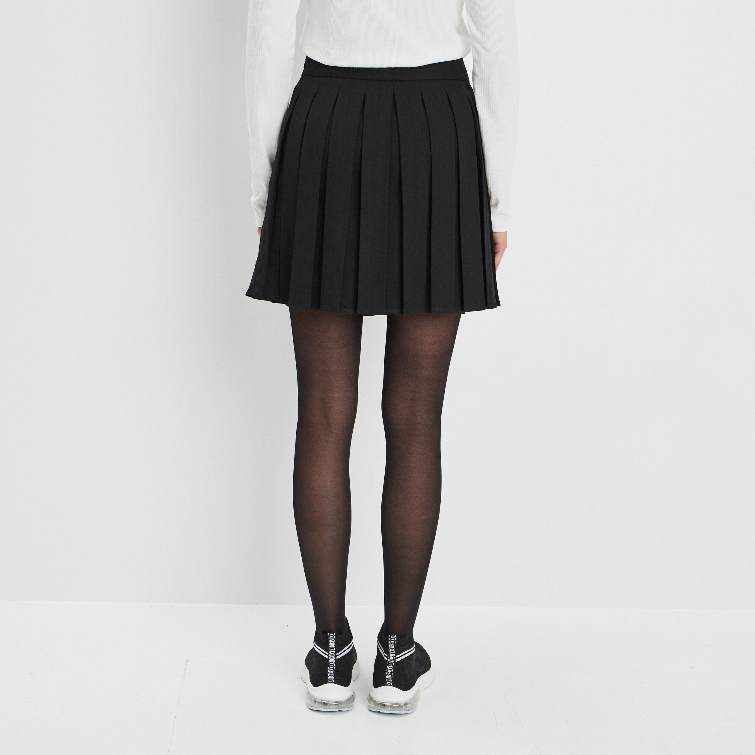 jupe courte plissee noir femme Jupe courte plissée noir femme