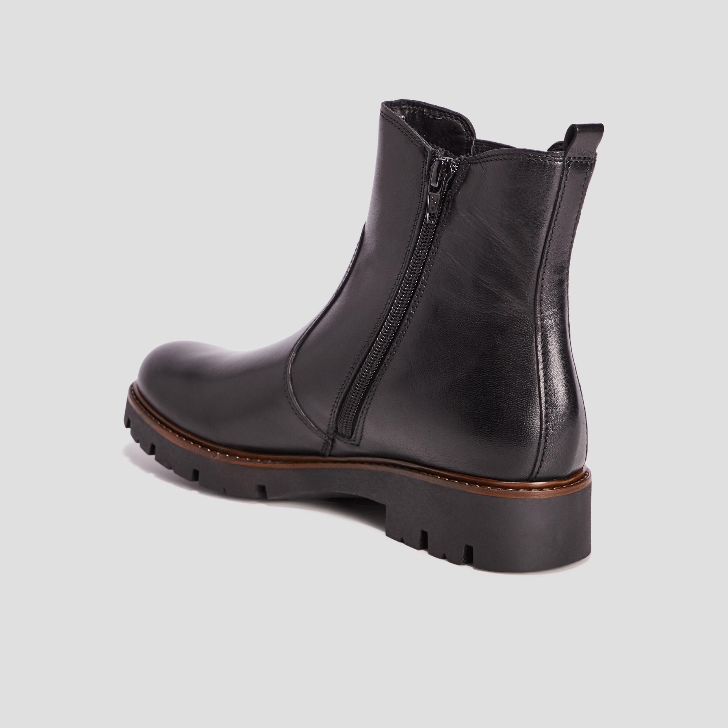 bottines chelsea crantees en cuir noir fille Bottines chelsea crantées en cuir noir fille