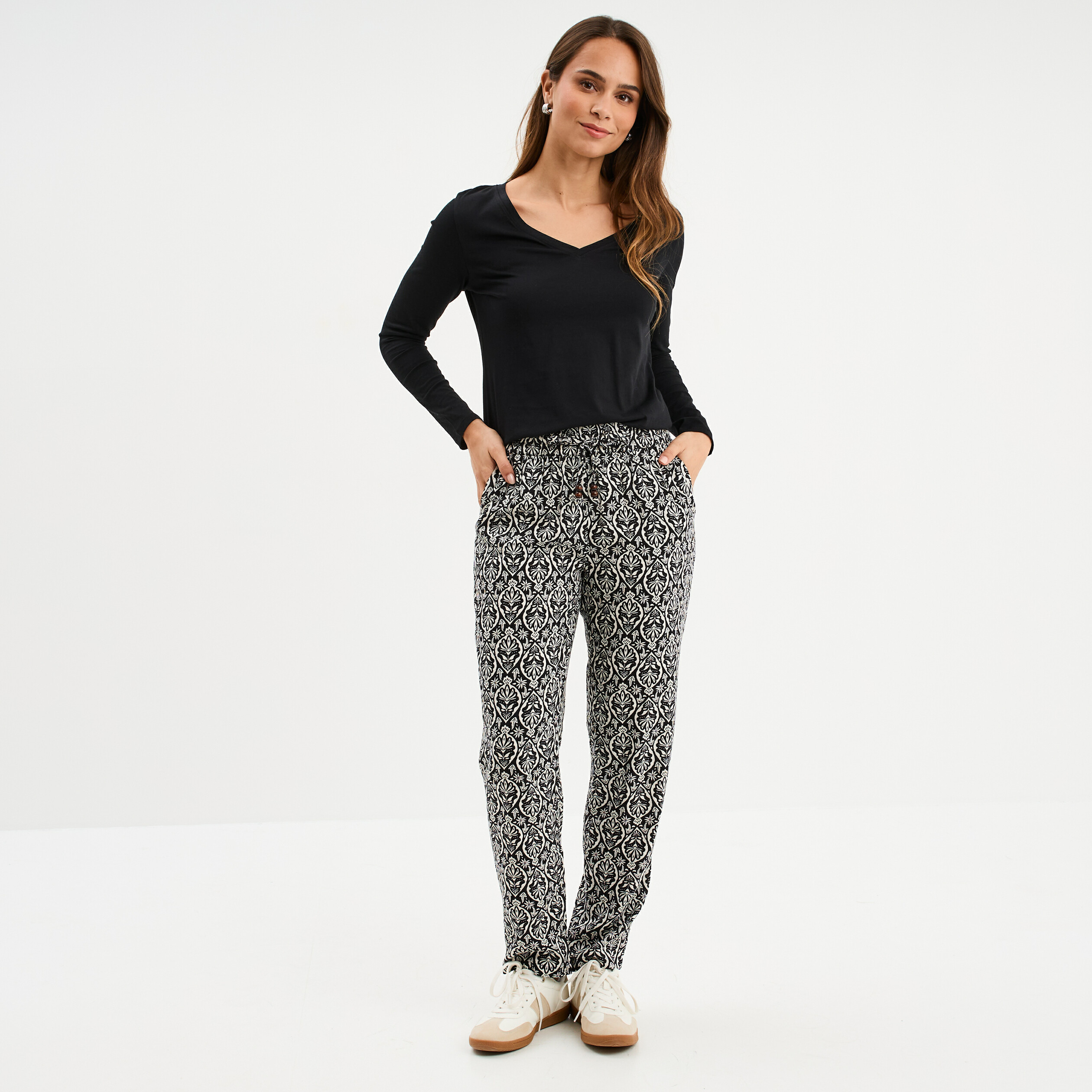 T-shirt col en V manches longues coton noir femme