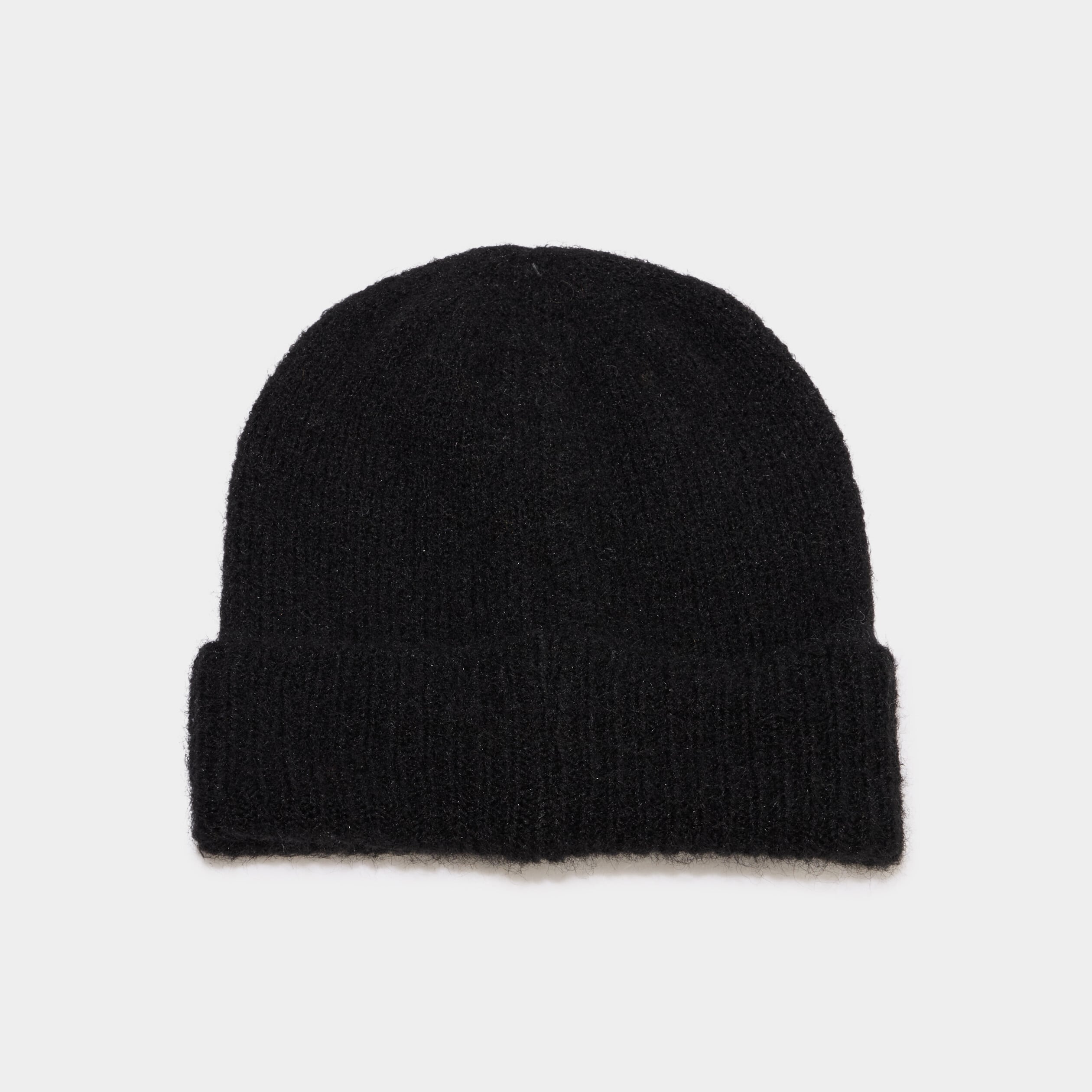 Bonnet maille c&ocirc;tel&eacute;e noir femme