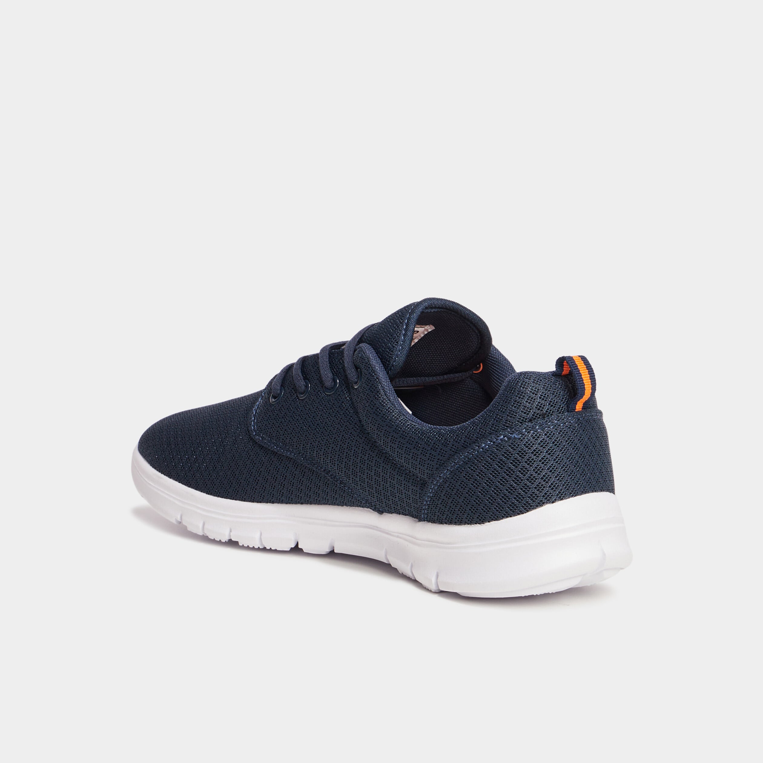 Baskets plates running crant&eacute;es bleu marine homme