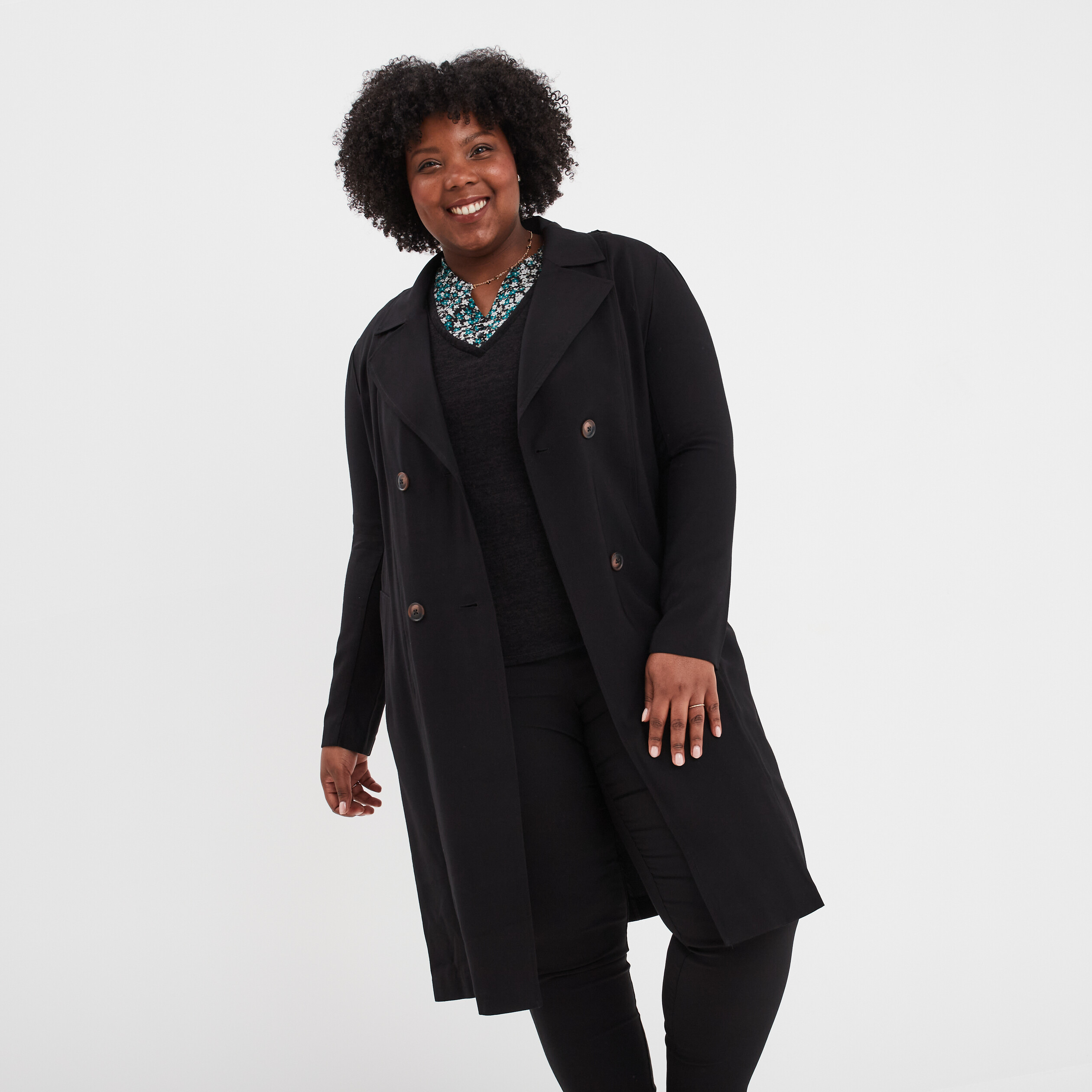 trench fluide long boutonne noir femmegt Trench fluide long boutonné noir femme grande taille
