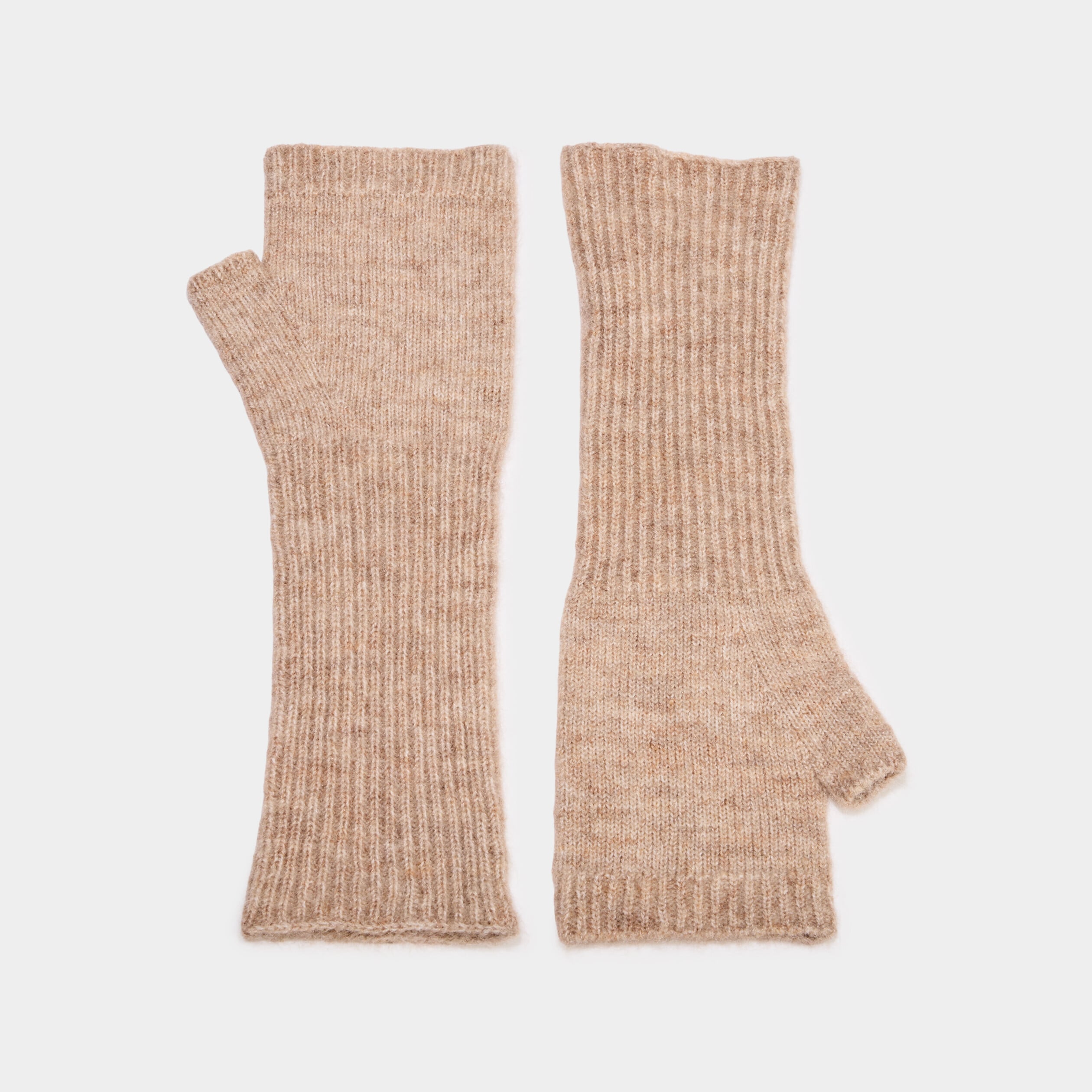 Mitaines longues en maille c&ocirc;tel&eacute;e beige femme