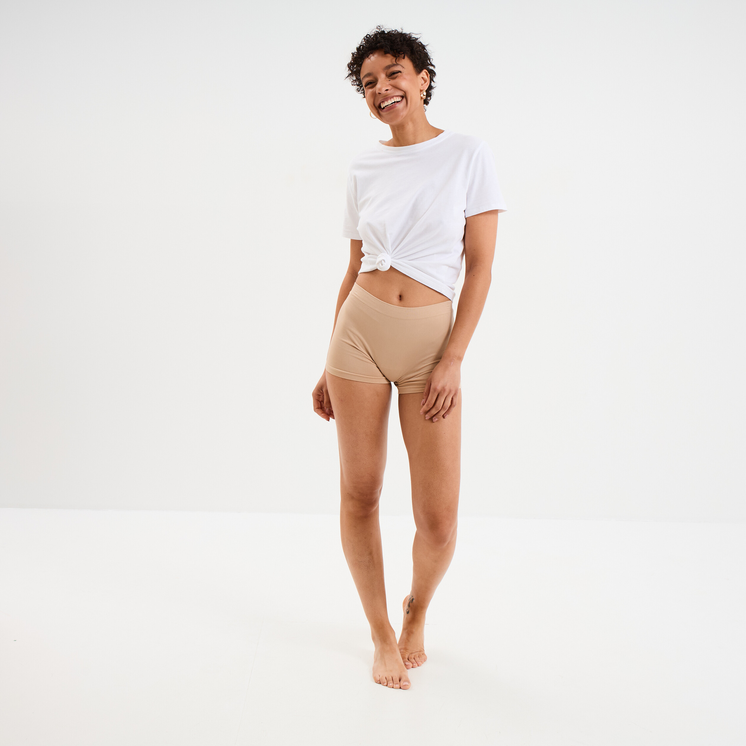 short cycliste taille elastiquee beige femme Short cycliste taille élastiquée beige femme