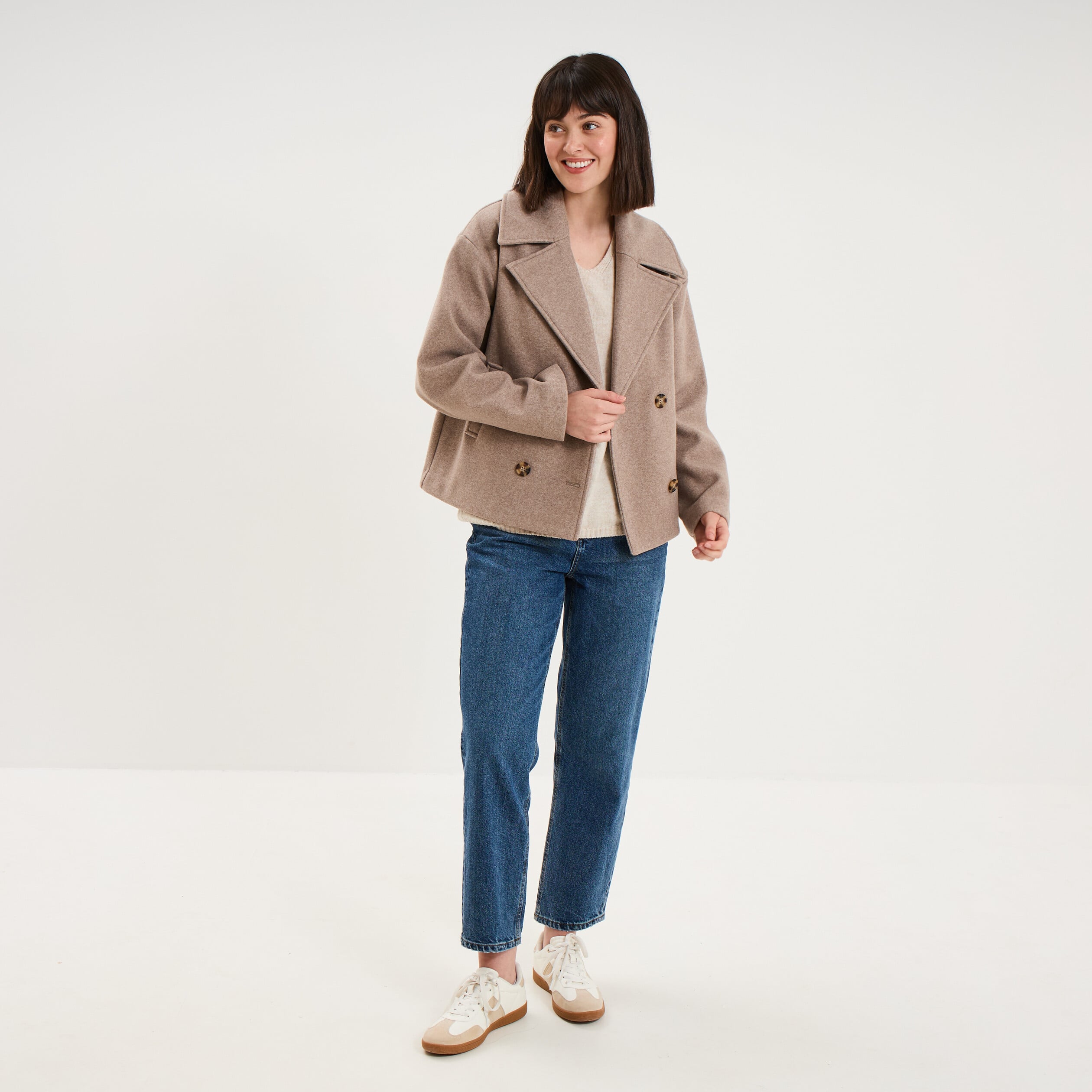 Manteau court double boutonnage beige femme