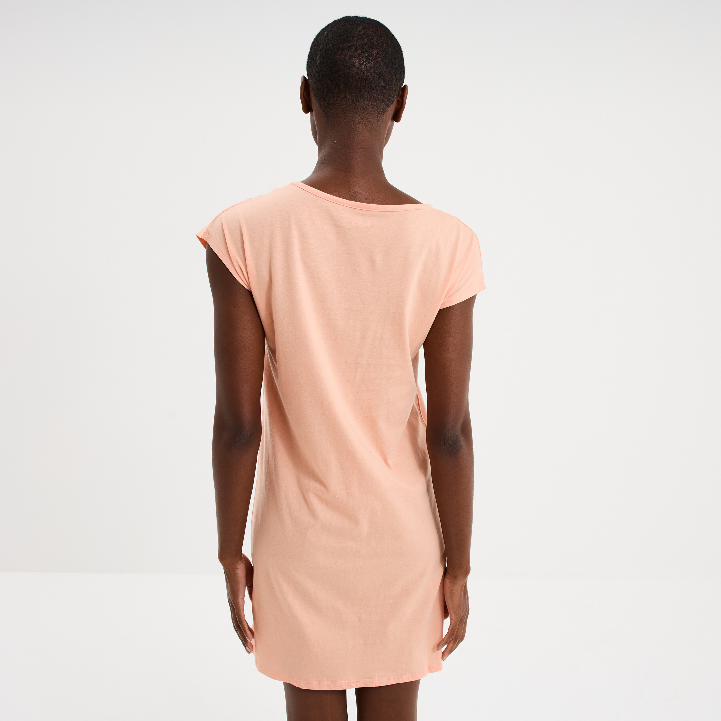 Chemise de nuit courte col rond rose clair femme