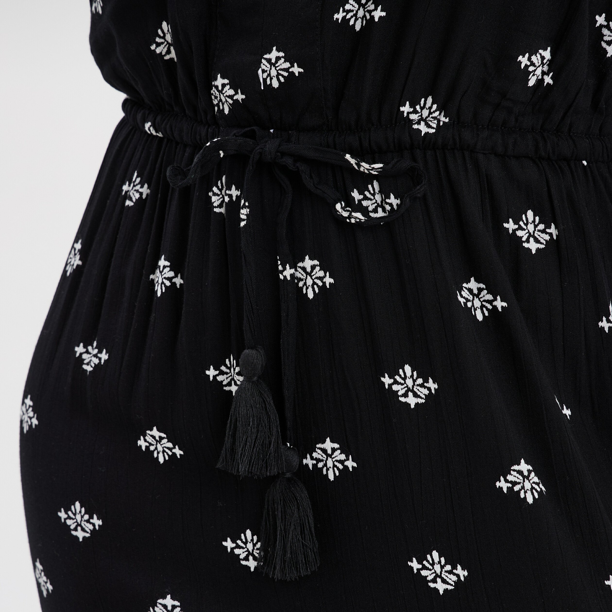 robe midi evasee sans manches noir femme Robe midi évasée sans manches noir femme