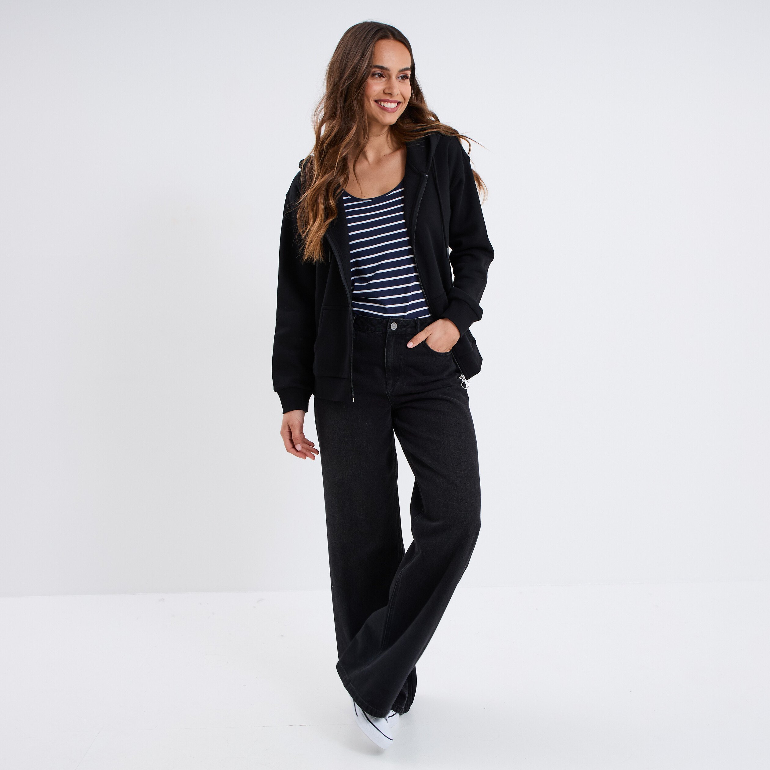 sweat zippe a capuche molleton noir femme Sweat zippé à capuche molleton noir femme