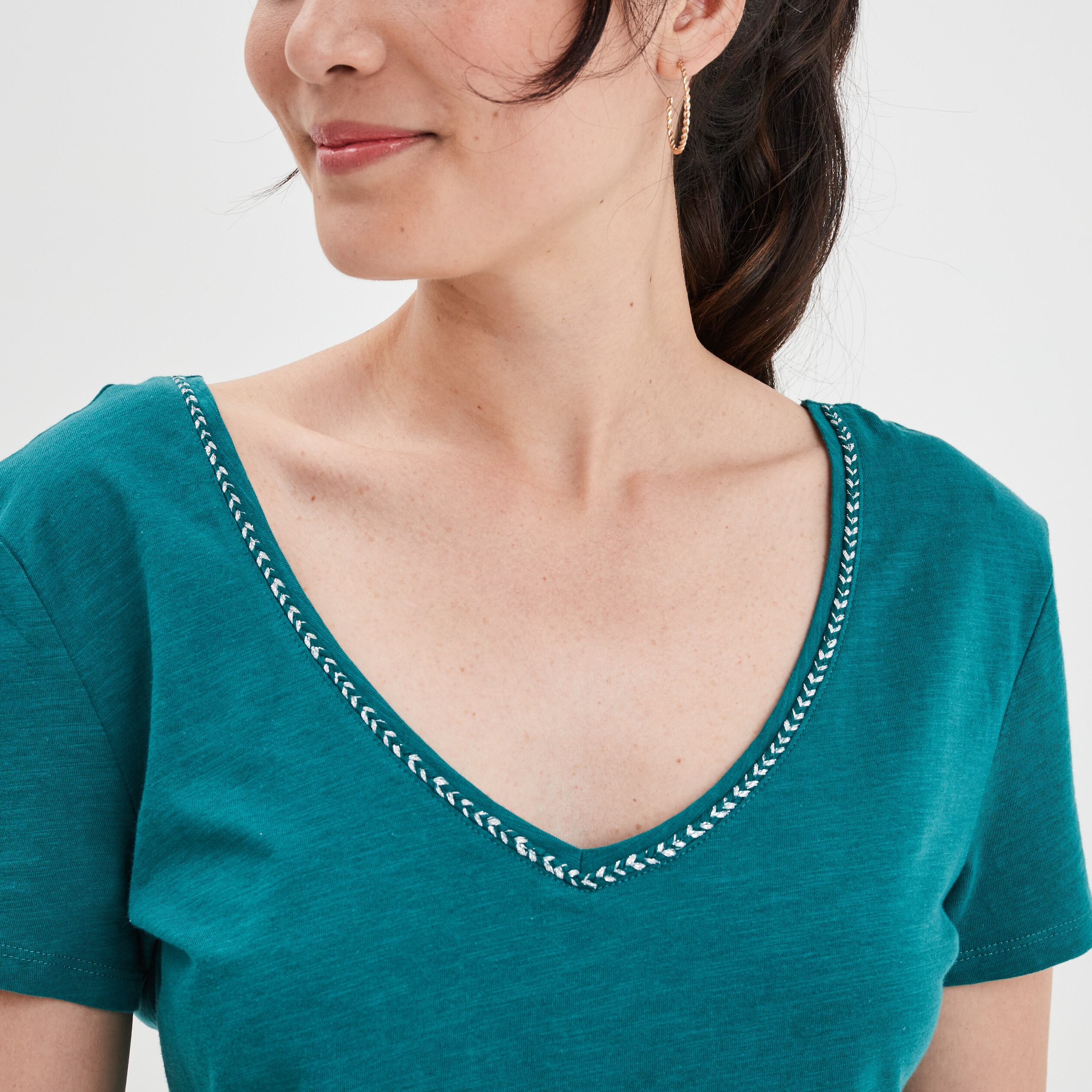 Tee shirt vert émeraude hotsell femme