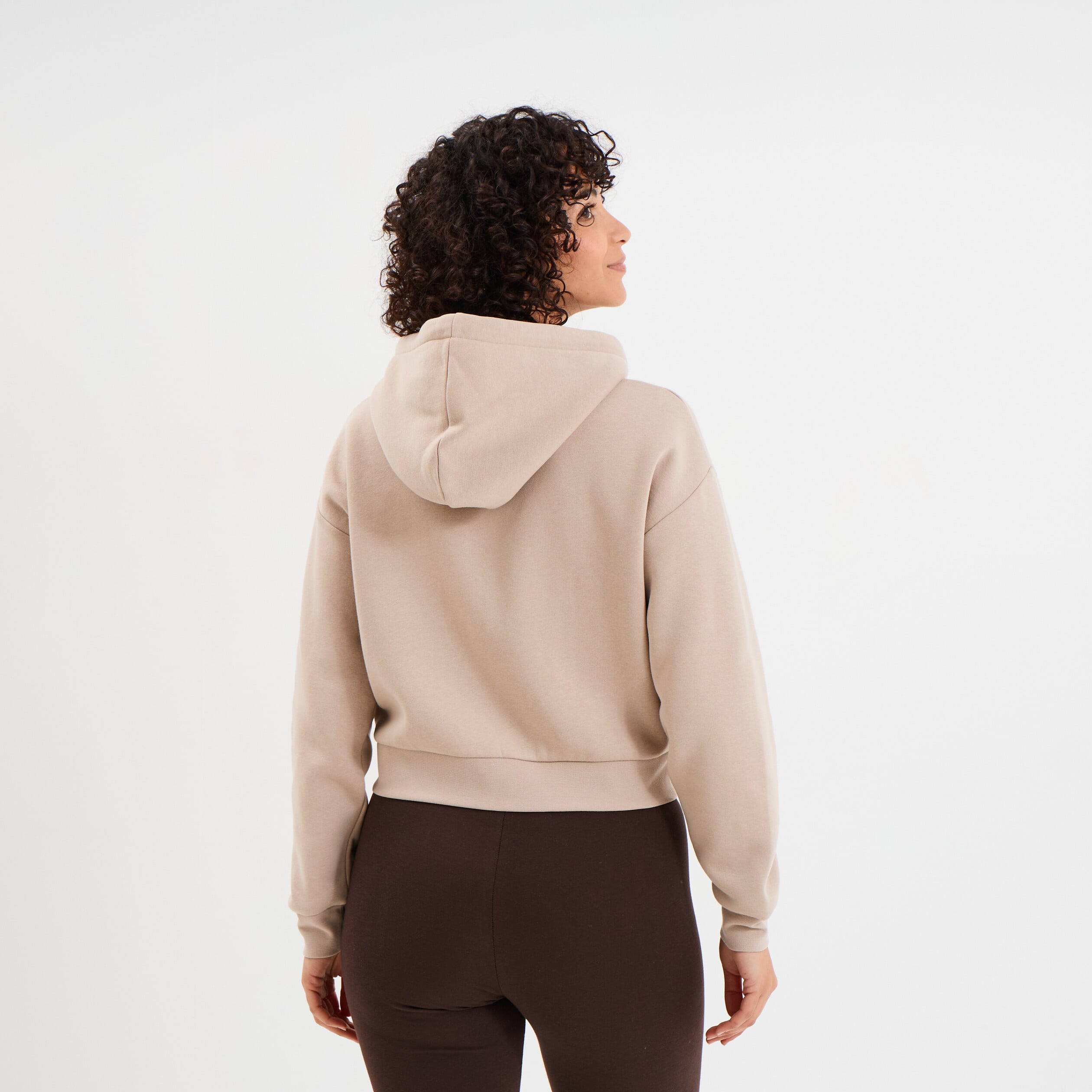 Sweat zipp&eacute; &agrave; capuche court sable femme