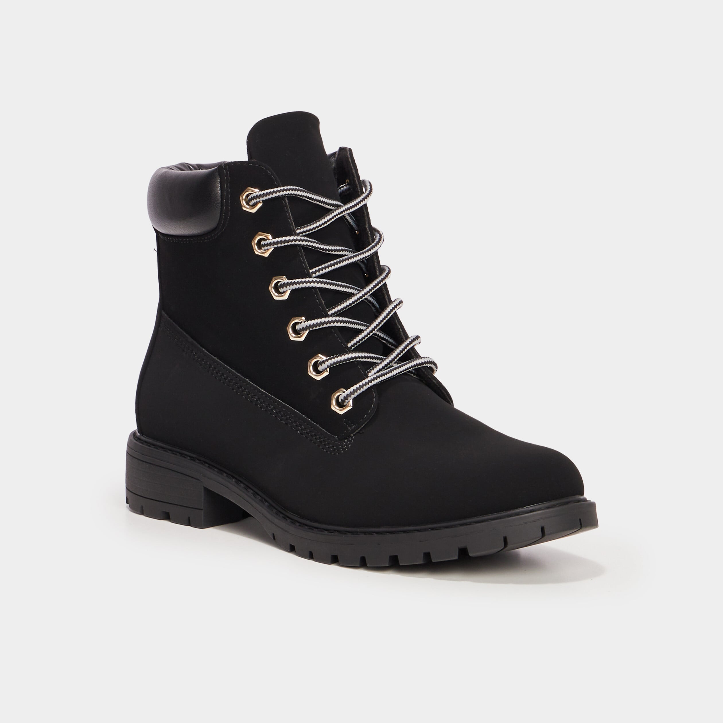 Bottines crant&eacute;es noir femme