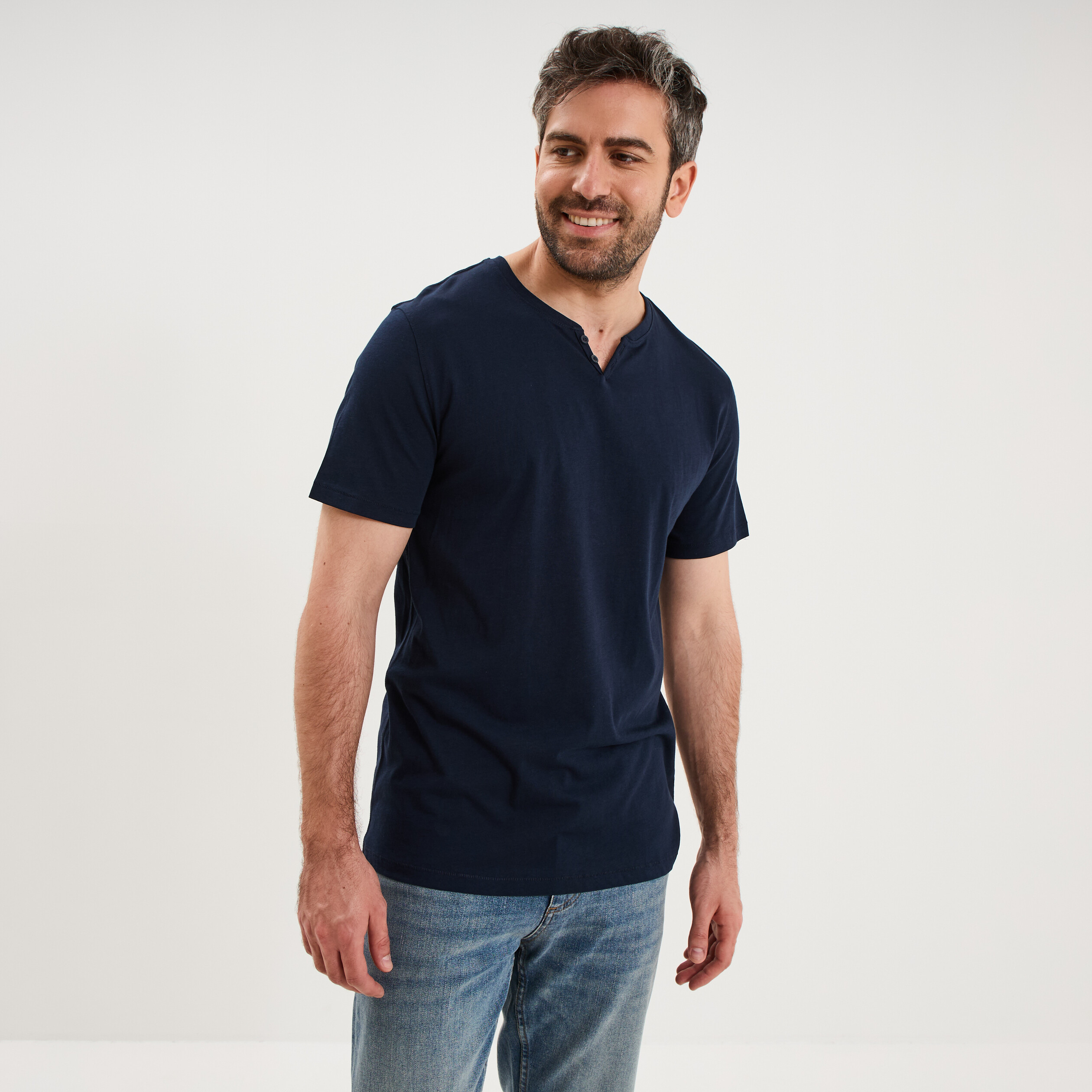 T-shirt manches courtes col tunisien bleu marine homme
