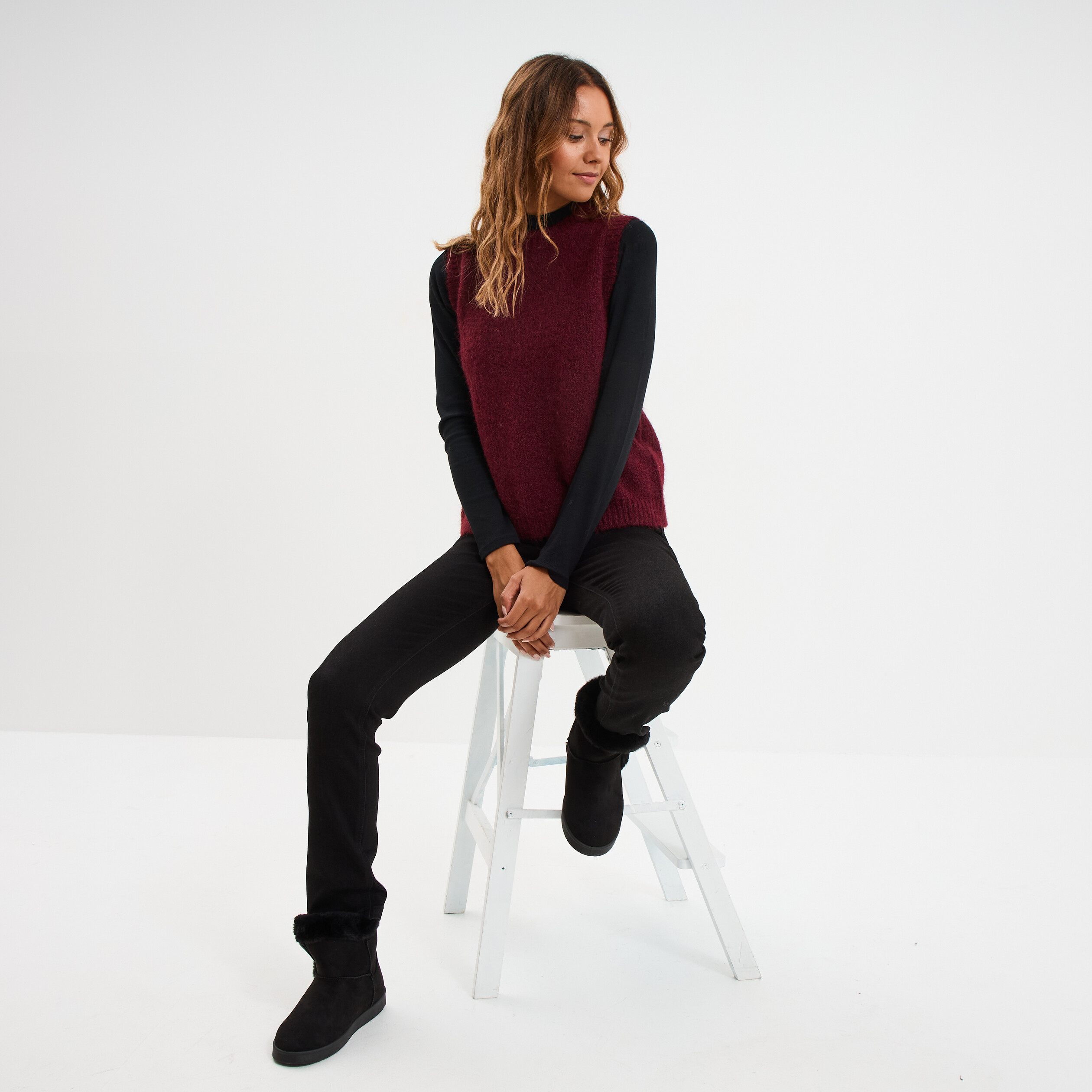 Pull sans manches col rond bordeaux femme