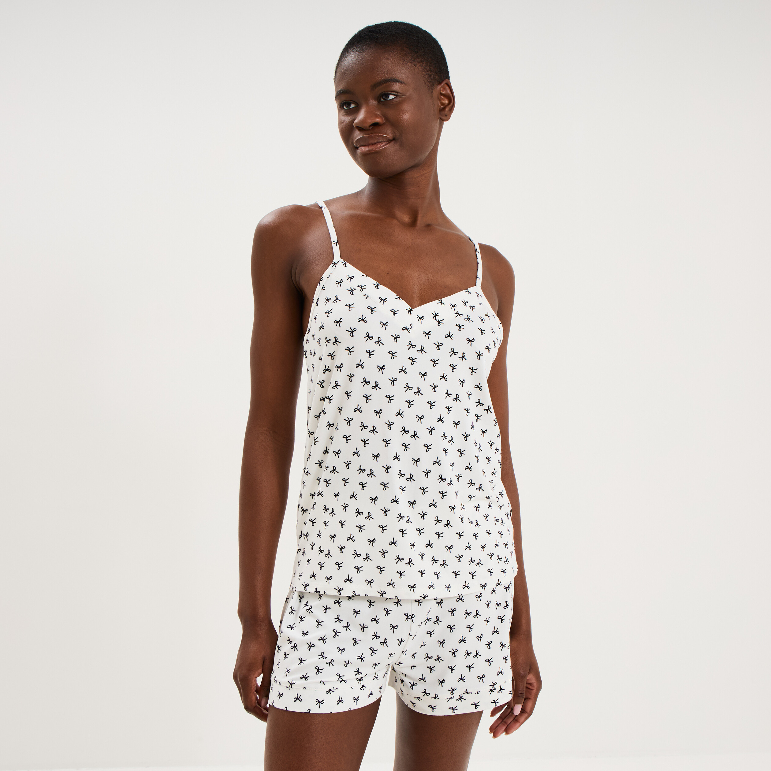 Ensemble pyjama short et d&eacute;bardeur ecru femme