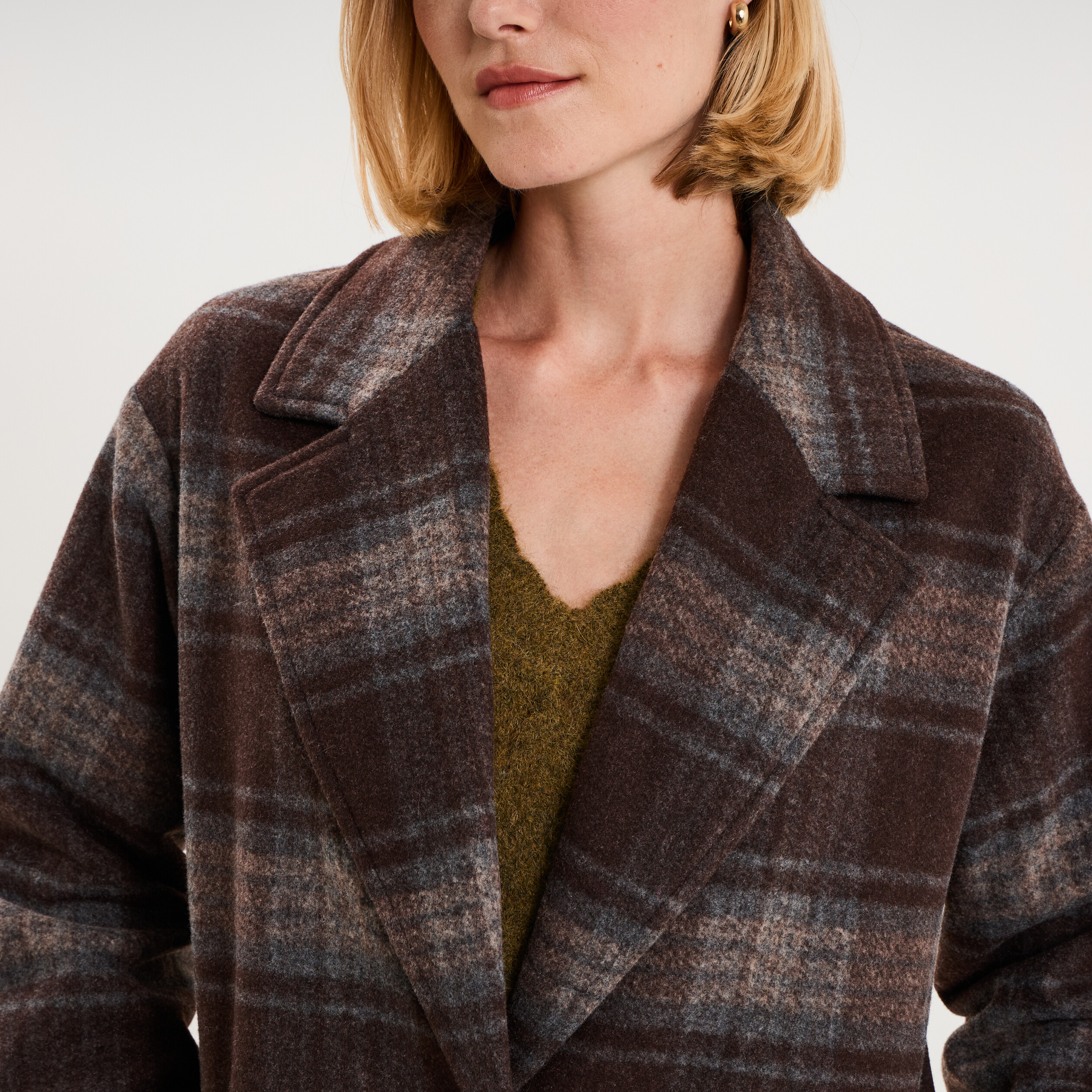 Manteau long oversize boutonn&eacute; marron chocolat femme
