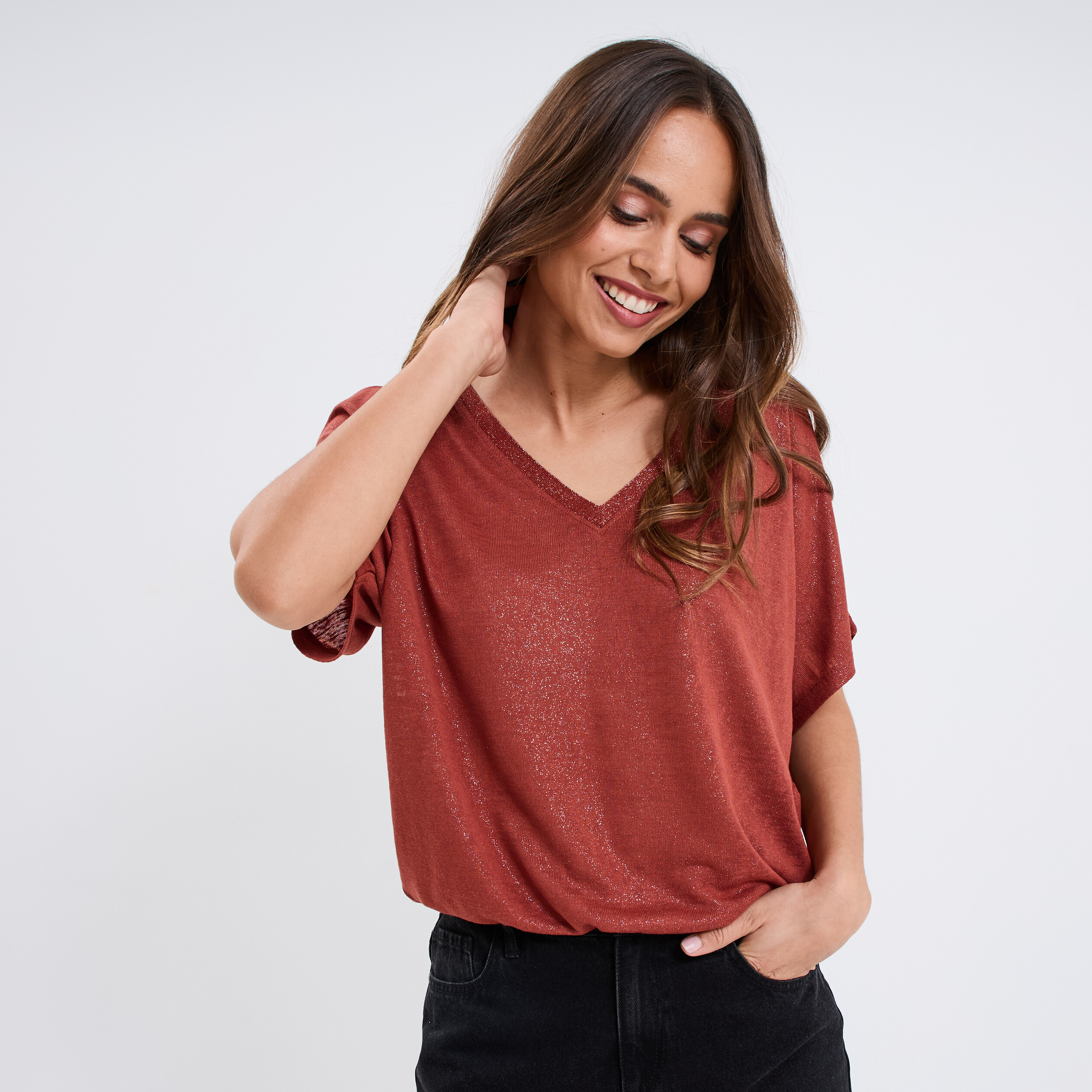 t shirt epaules ouvertes col en v marron cognac femme T-shirt épaules ouvertes col en V marron cognac femme