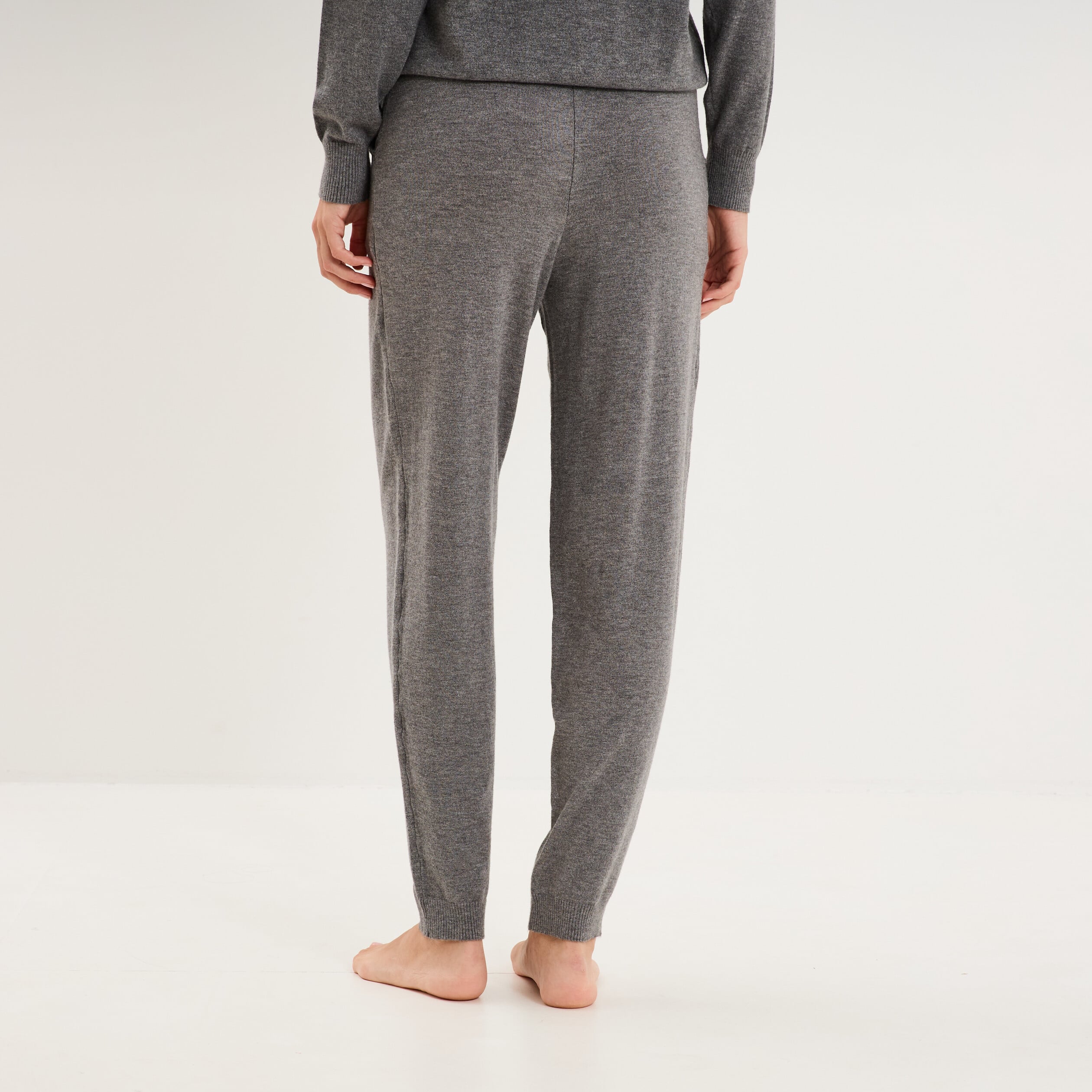 Bas de pyjama jogger en maille gris fonc&eacute; femme