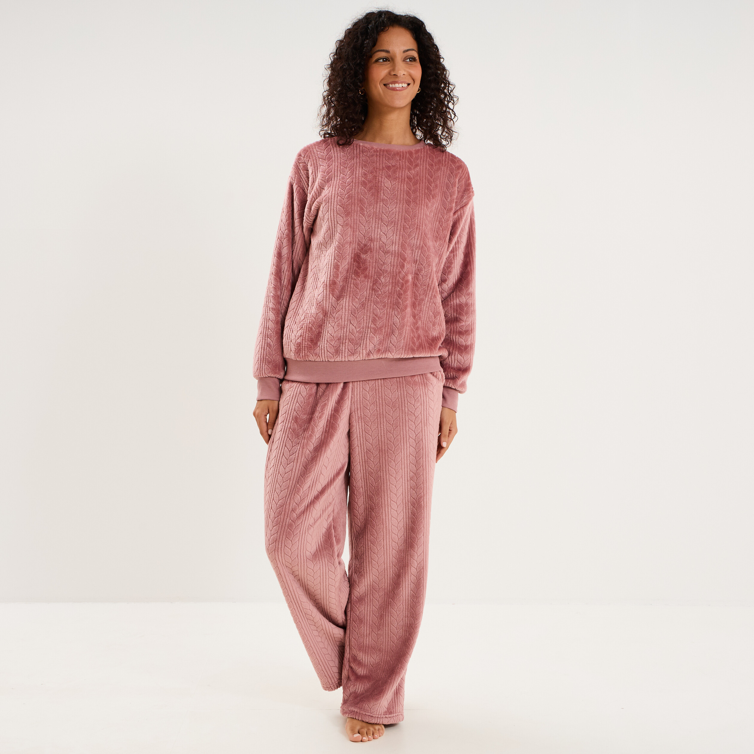 Pantalon effet polaire d&eacute;tails torsades rose framboise femme