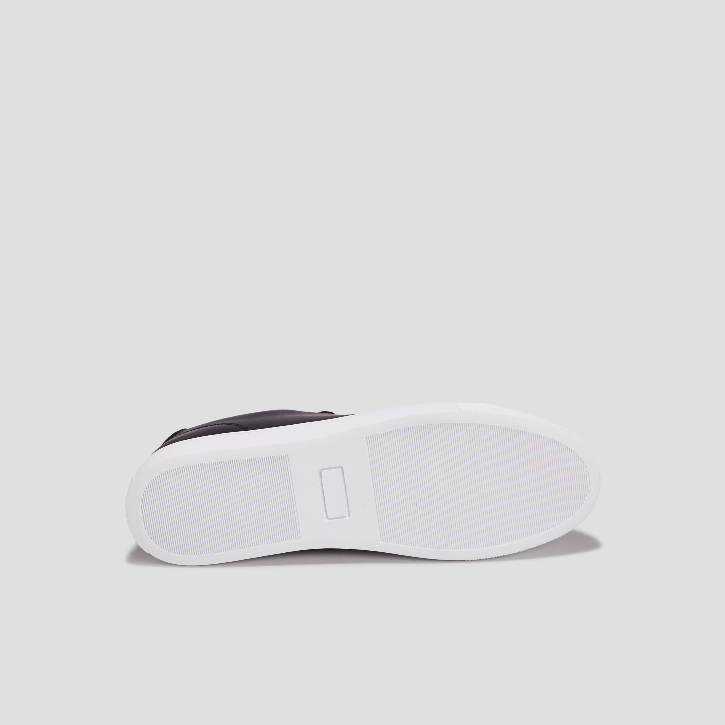 Baskets plates noir homme