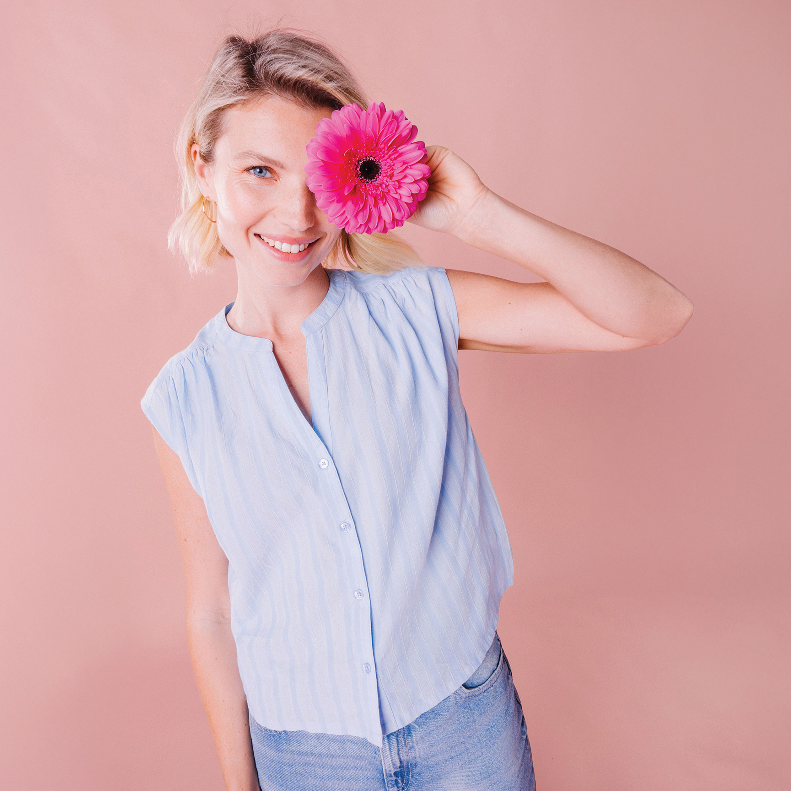 blouse sans manches col tunisien coton bleu ciel femme Blouse sans manches col tunisien coton bleu ciel femme