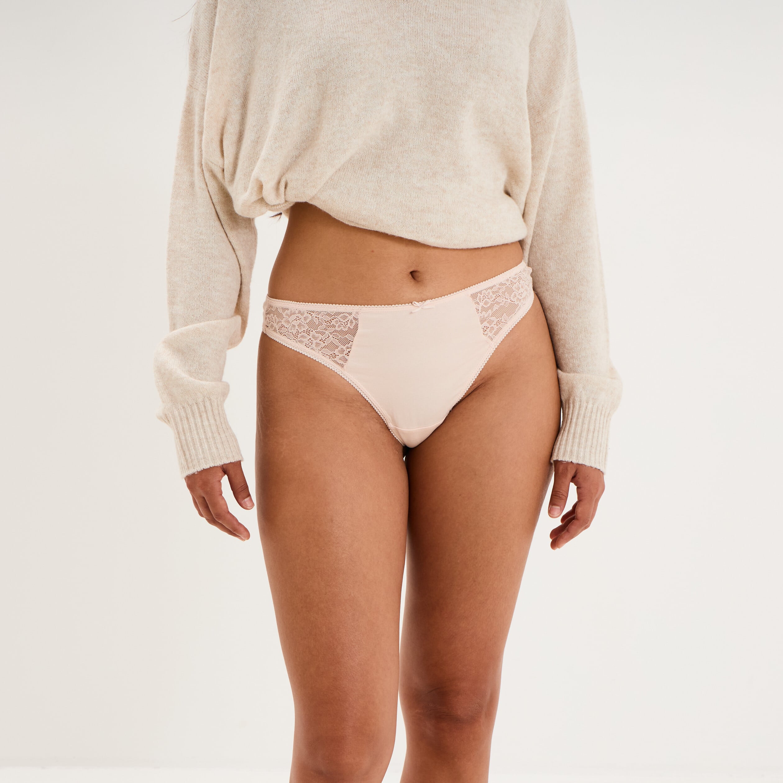 String coton majoritaire rose poudr&eacute;e femme