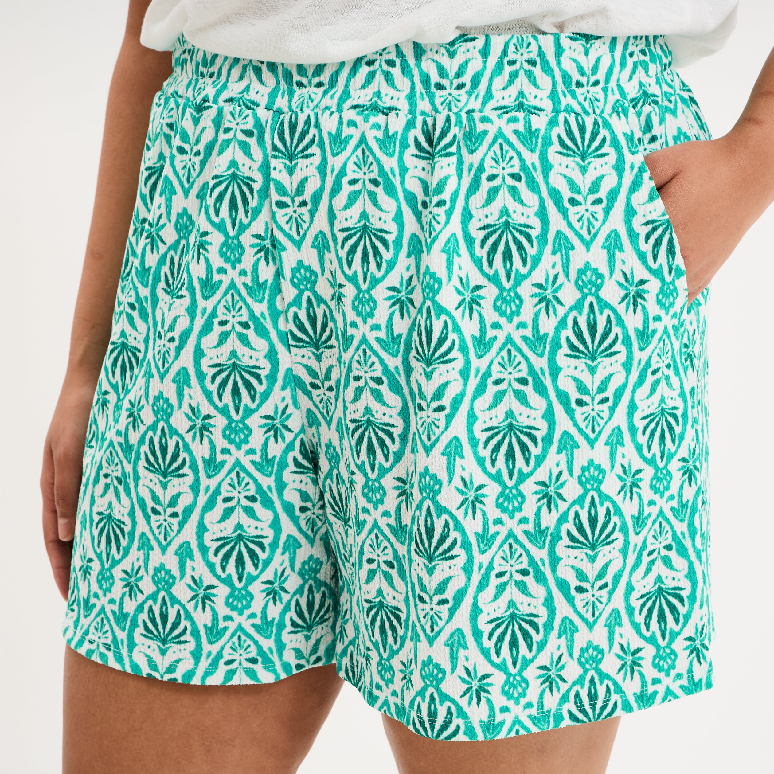 Short fluide taille &eacute;lastiqu&eacute;e ecru femme grande taille