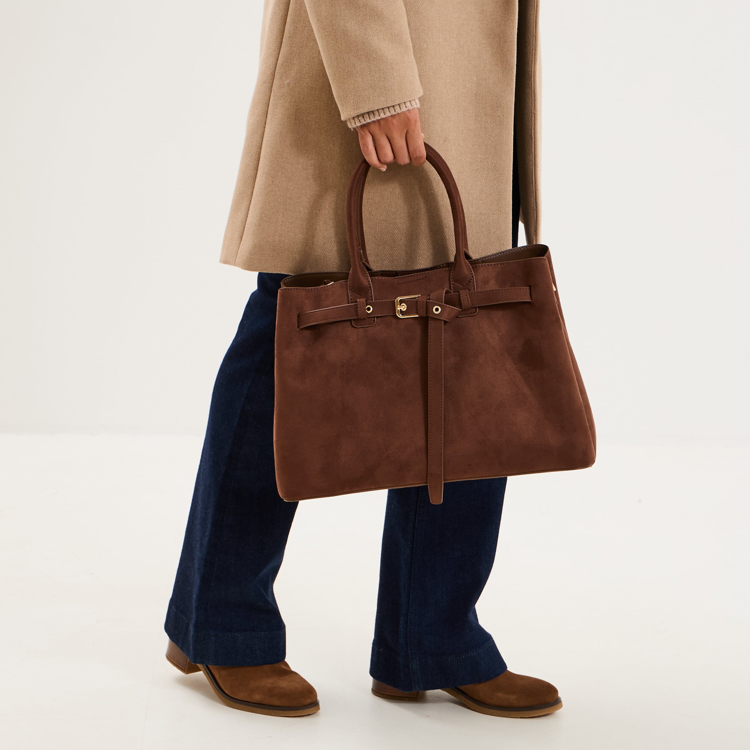 Sac &agrave; main rectangulaire effet su&eacute;dine marron fonc&eacute; femme