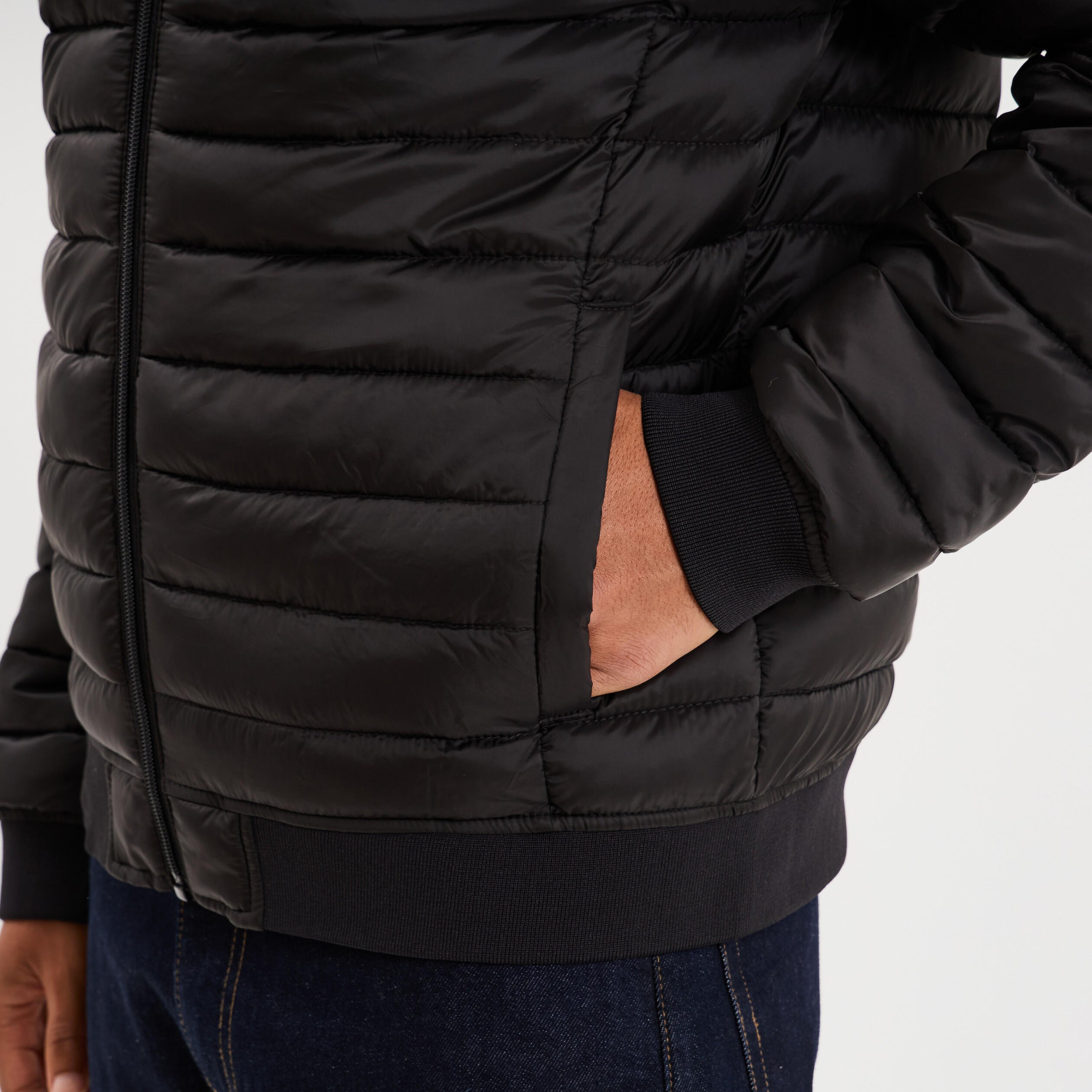 Doudoune l&eacute;g&egrave;re d&eacute;perlante col teddy noir homme