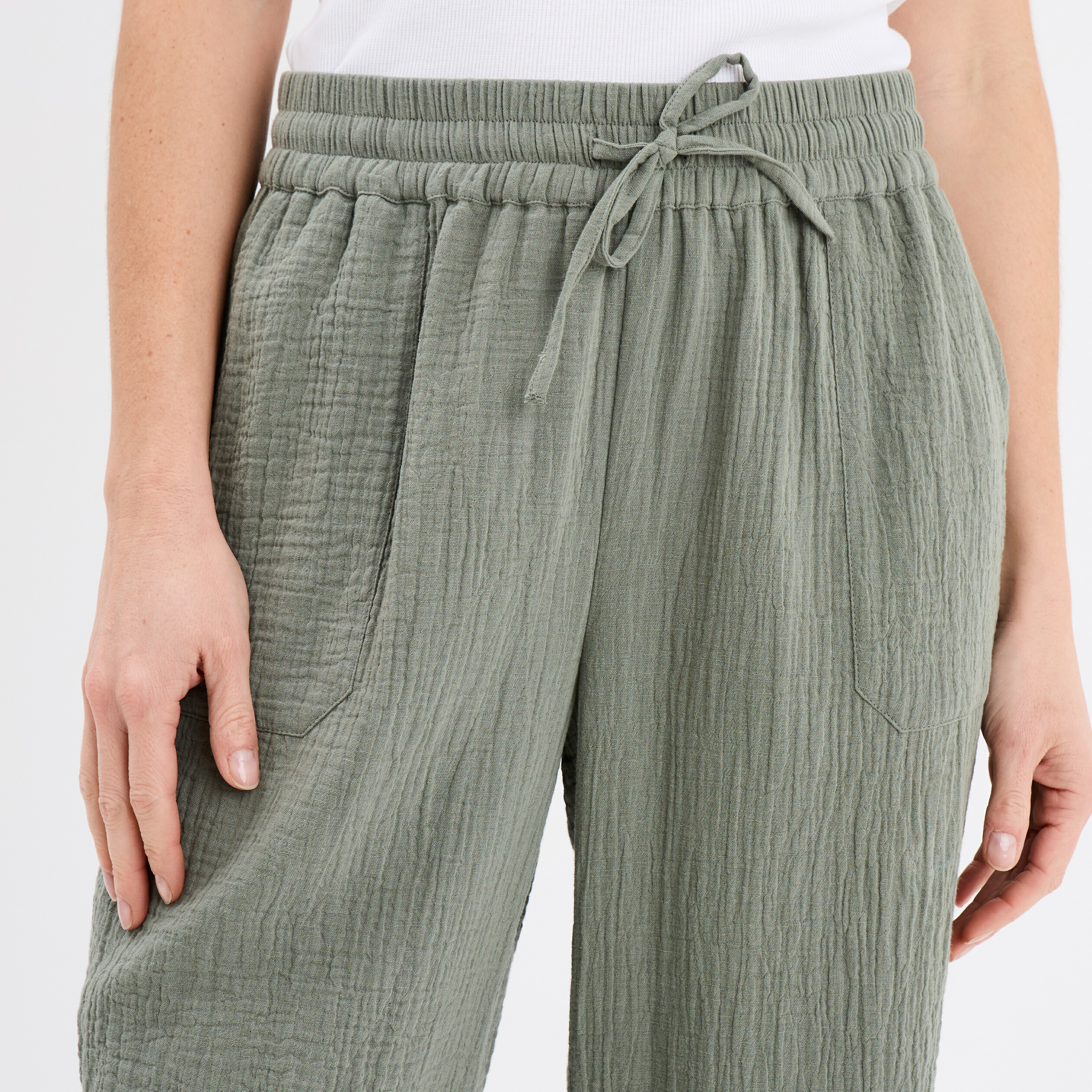 pantalon fluide elastique gaze de coton vert kaki femme Pantalon fluide élastiqué gaze de coton vert kaki femme