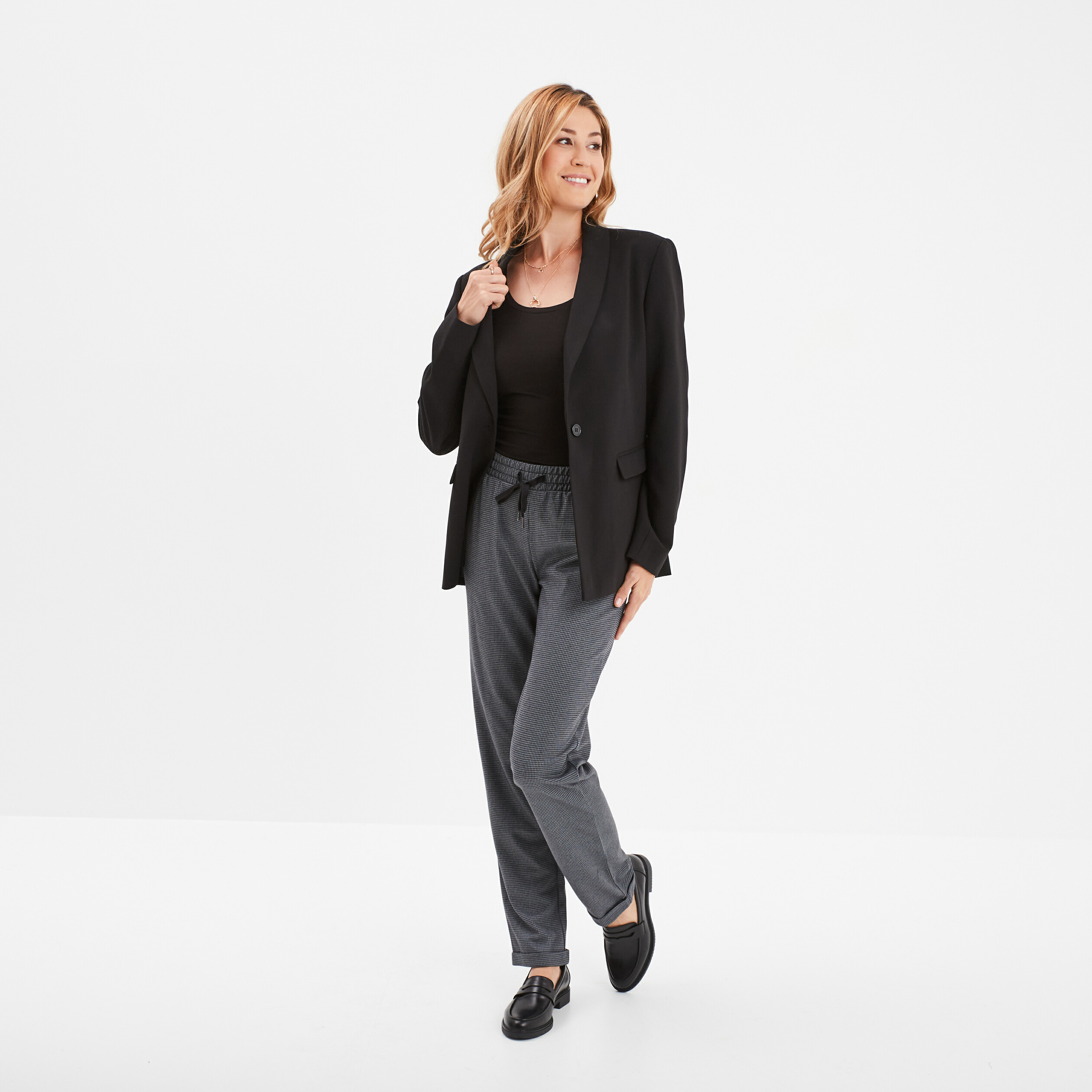 Veste blazer coupe droite col châle noir femme