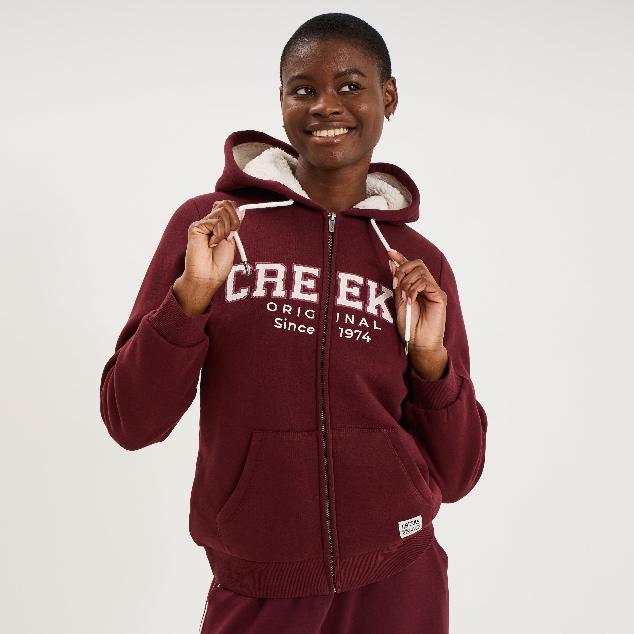 Sweat &agrave; capuche doublure effet sherpa violet fonc&eacute; femme