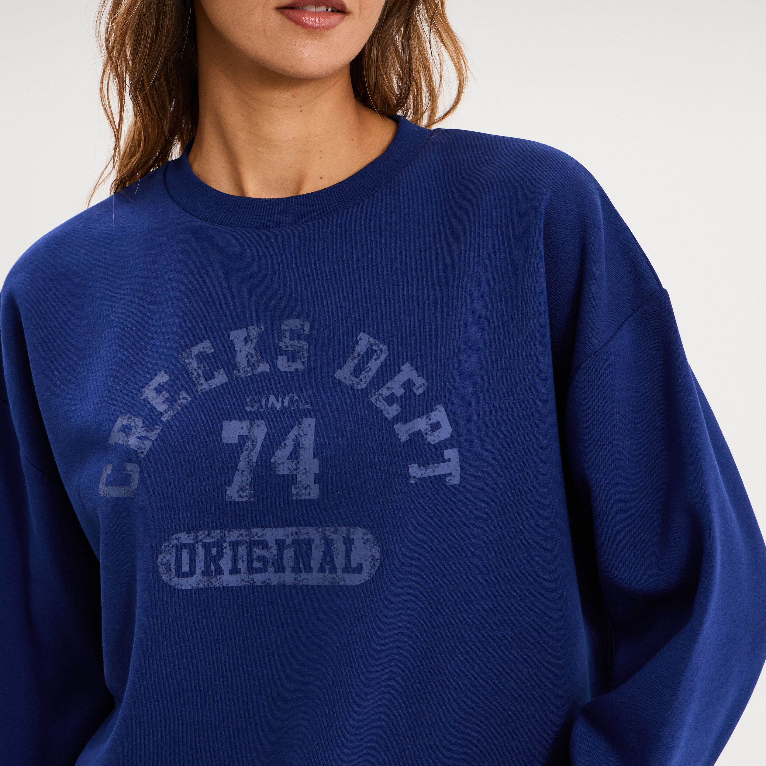 Sweat col rond manches longues bleu fonc&eacute; femme