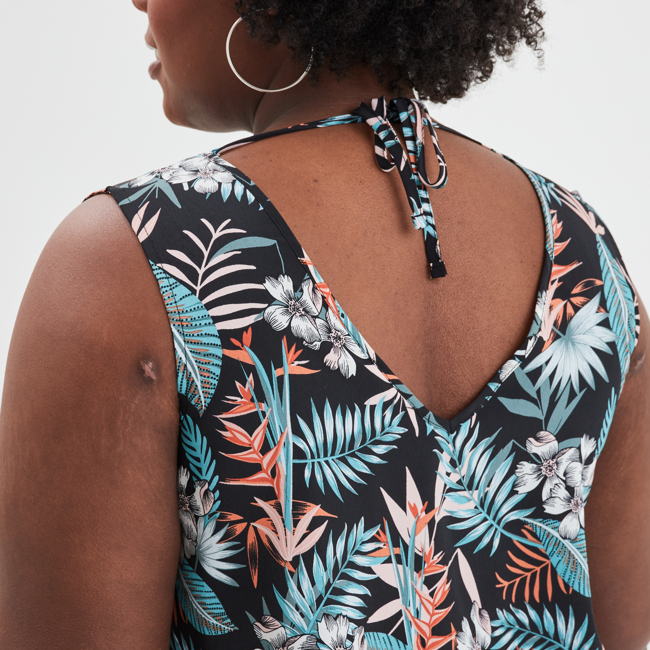 blouse sans manches noir femmegt Blouse sans manches noir femme grande taille